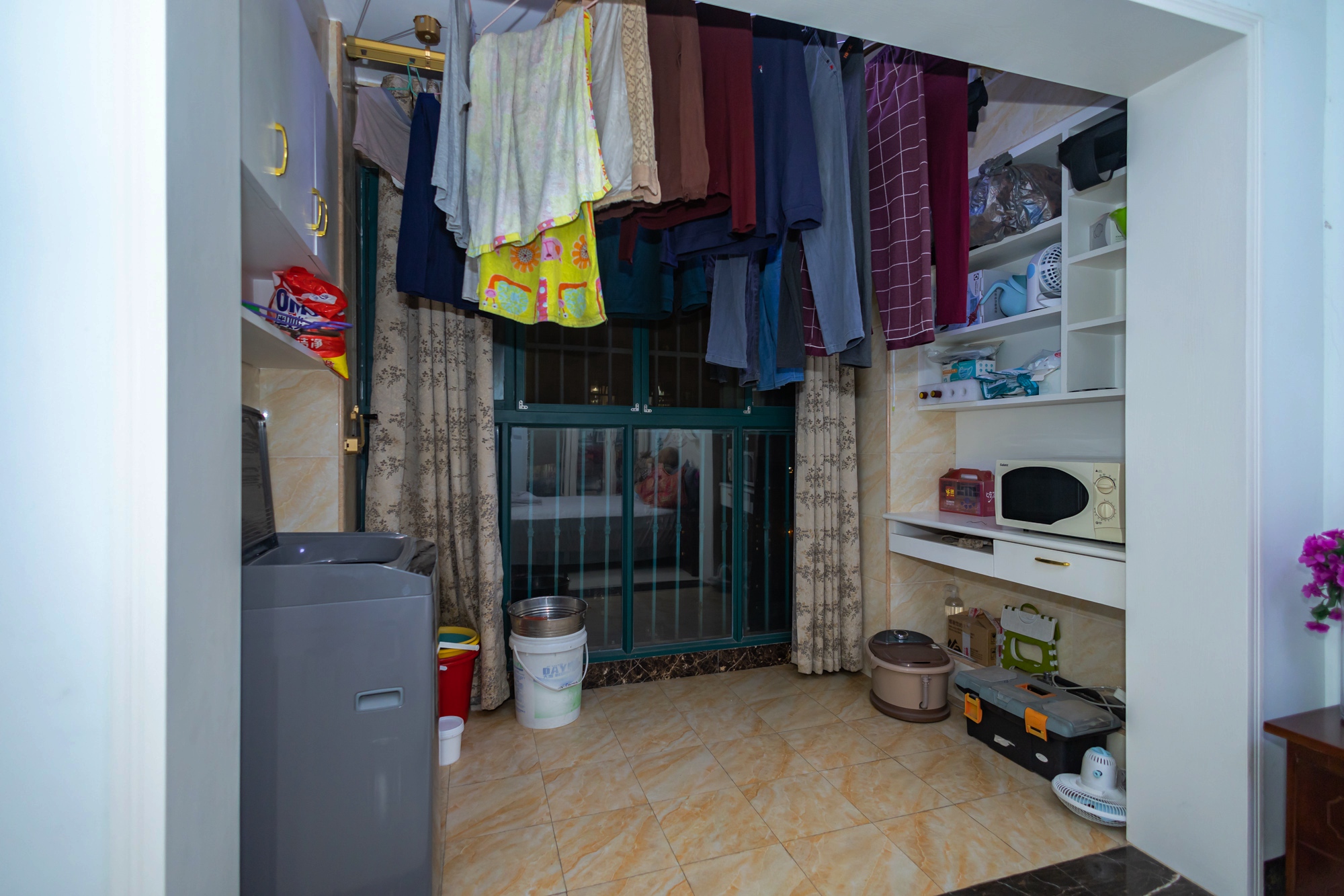 蝴蝶谷 3室2厅1卫 69.8万 蝴蝶谷 3室2厅1卫 69.8万阳台