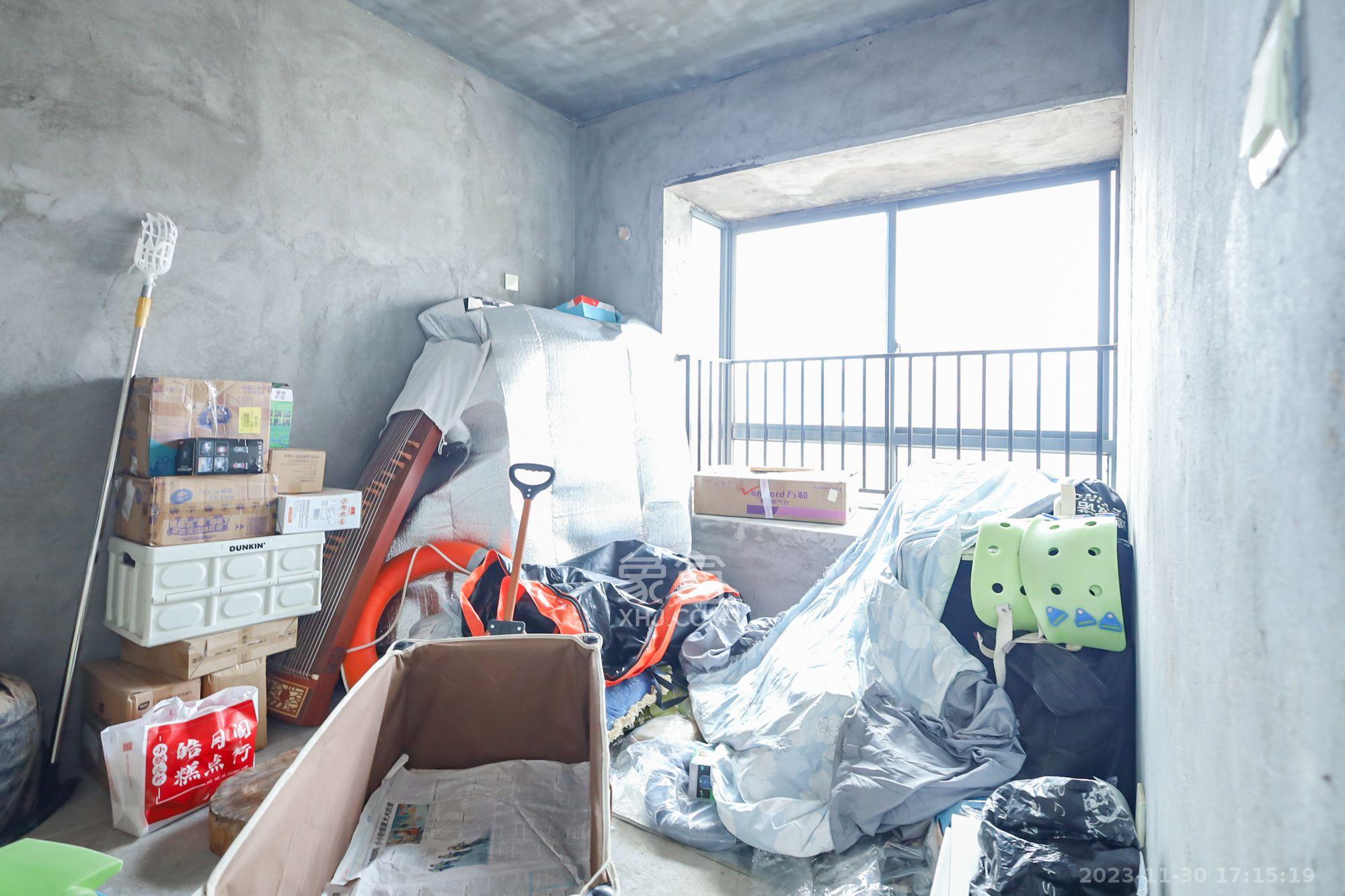 山水新城  2室2厅1卫   1000.00元/月室内图1