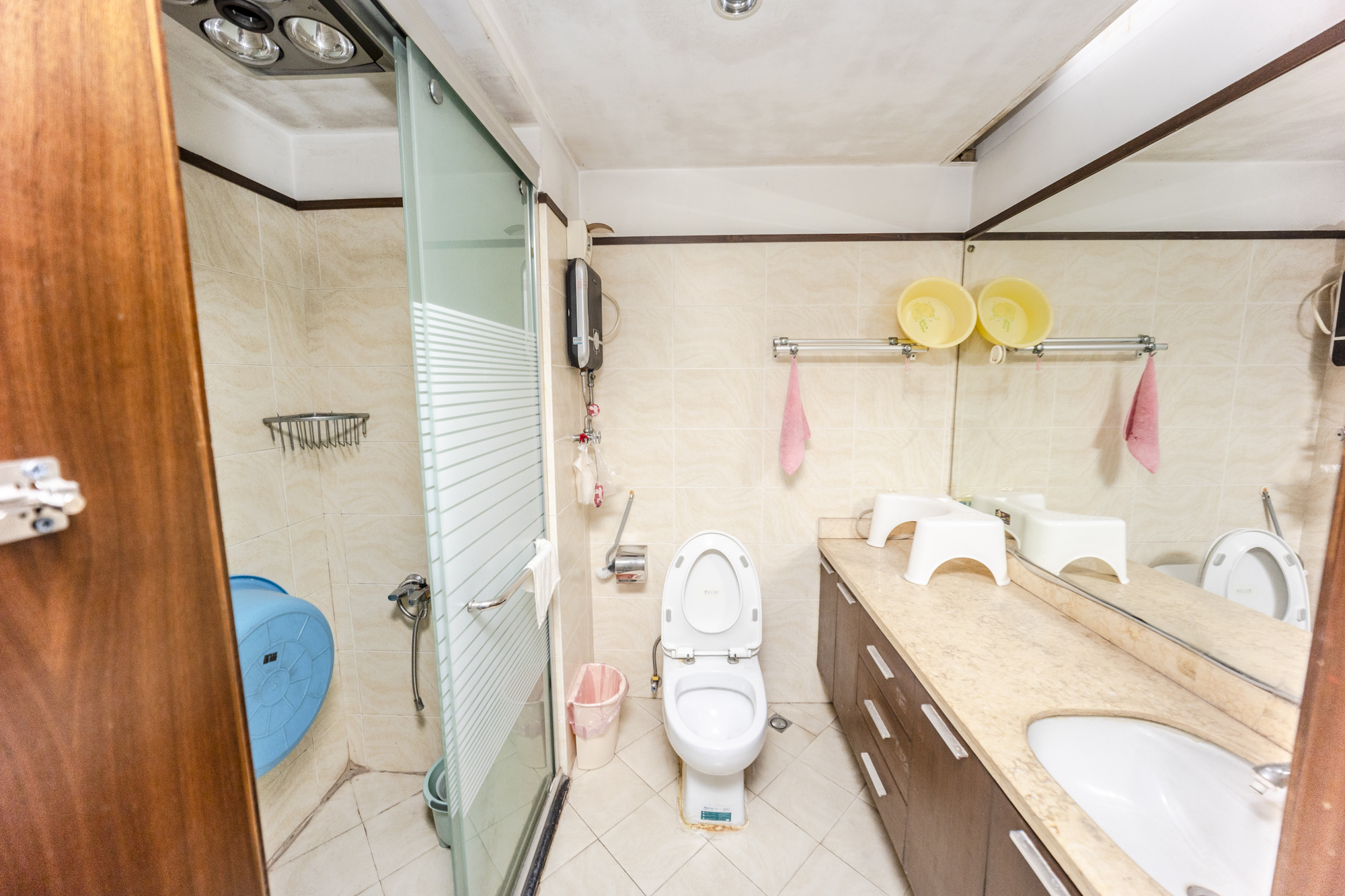 万事佳景园 4室2厅2卫 90.0万 万事佳景园 4室2厅2卫 90.0万卫生间