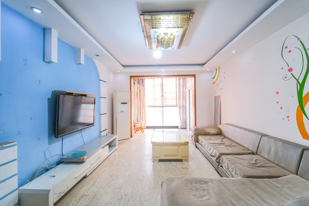 湘瑞家园  2室2厅1卫    56.0万