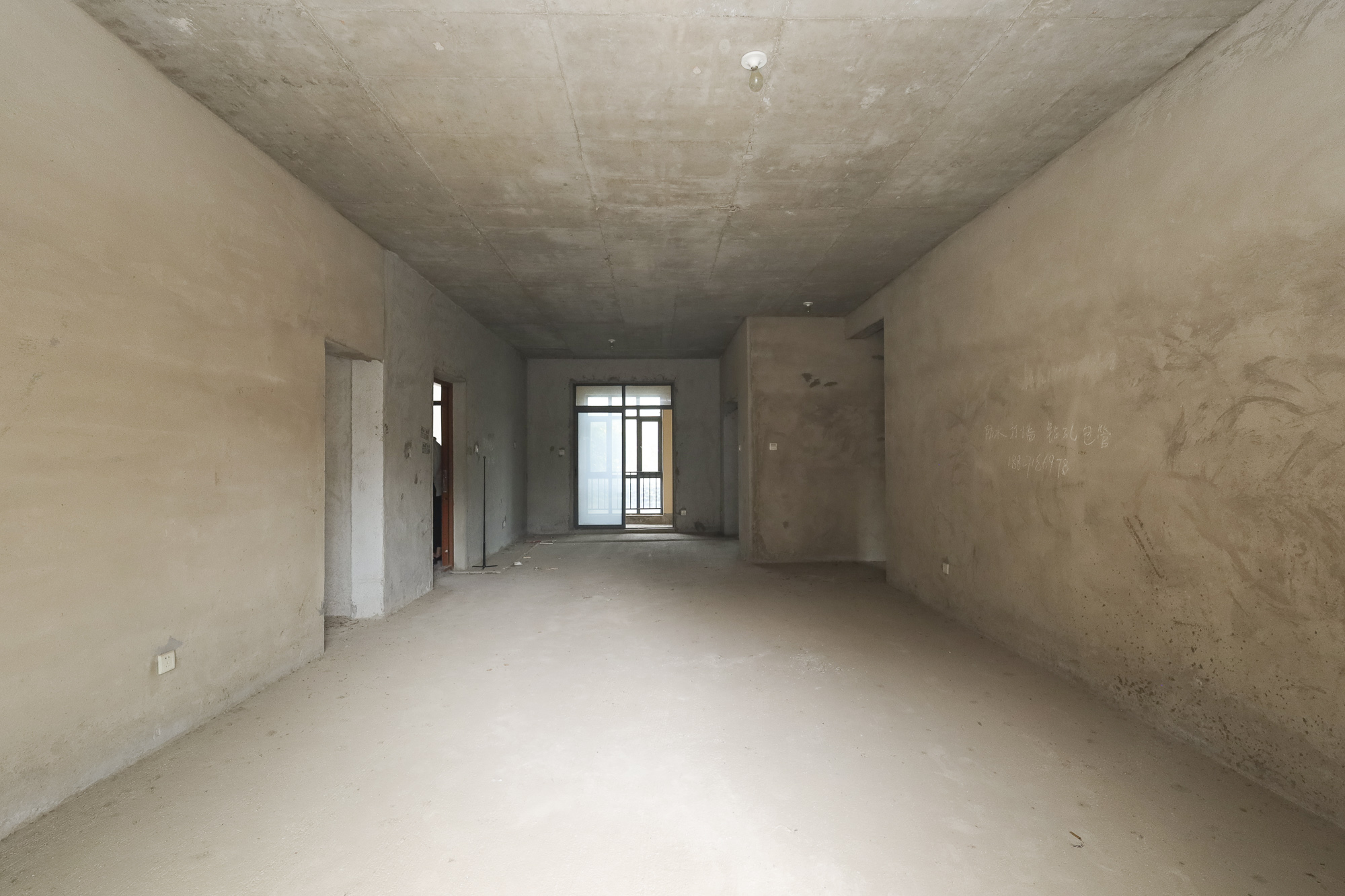 堤亚纳湾(深业沙河城)  4室2厅2卫    130.0万 堤亚纳湾(深业沙河城)  4室2厅2卫    130.0万客厅