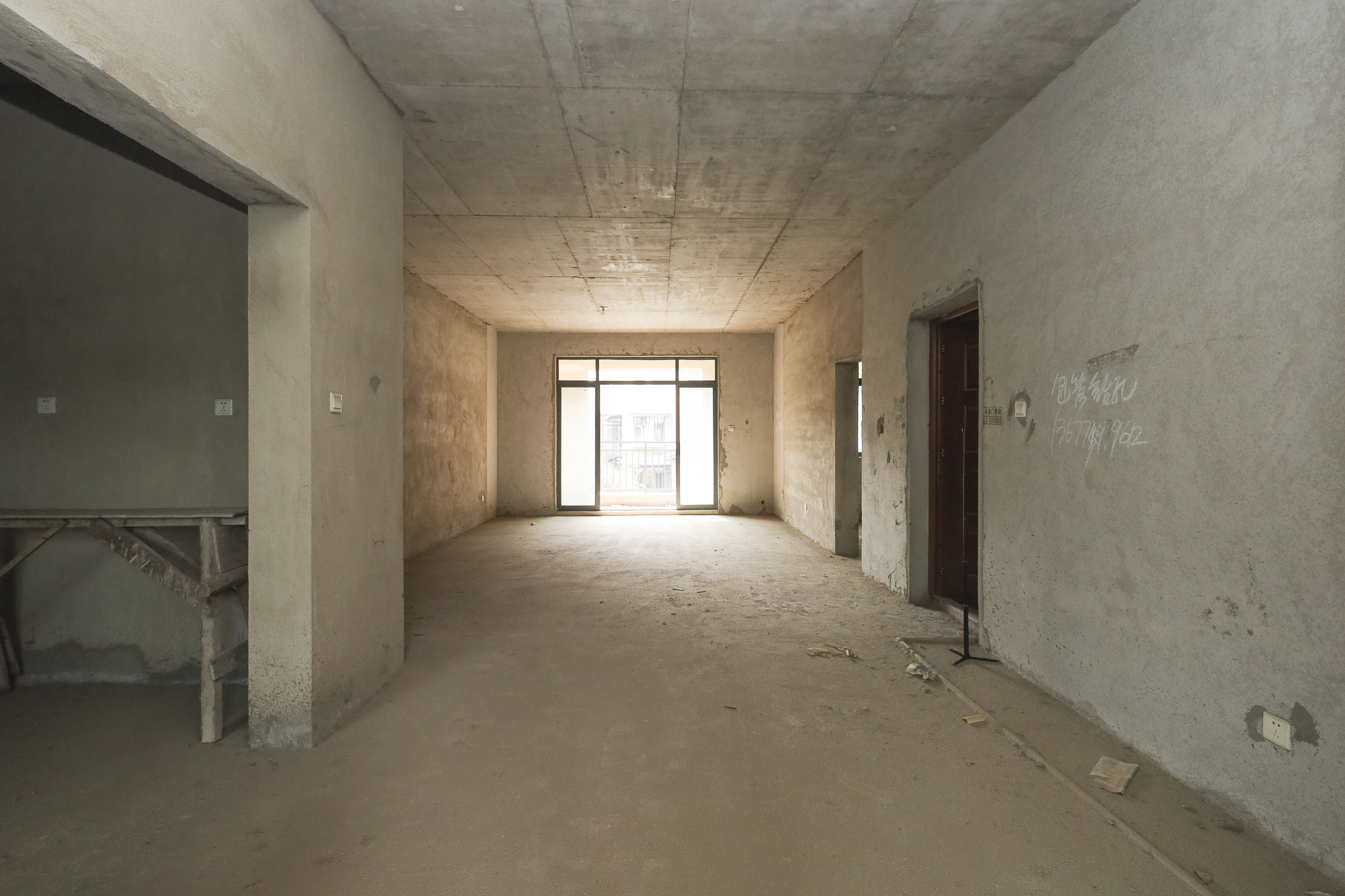 堤亚纳湾(深业沙河城)  4室2厅2卫    130.0万 堤亚纳湾(深业沙河城)  4室2厅2卫    130.0万客厅