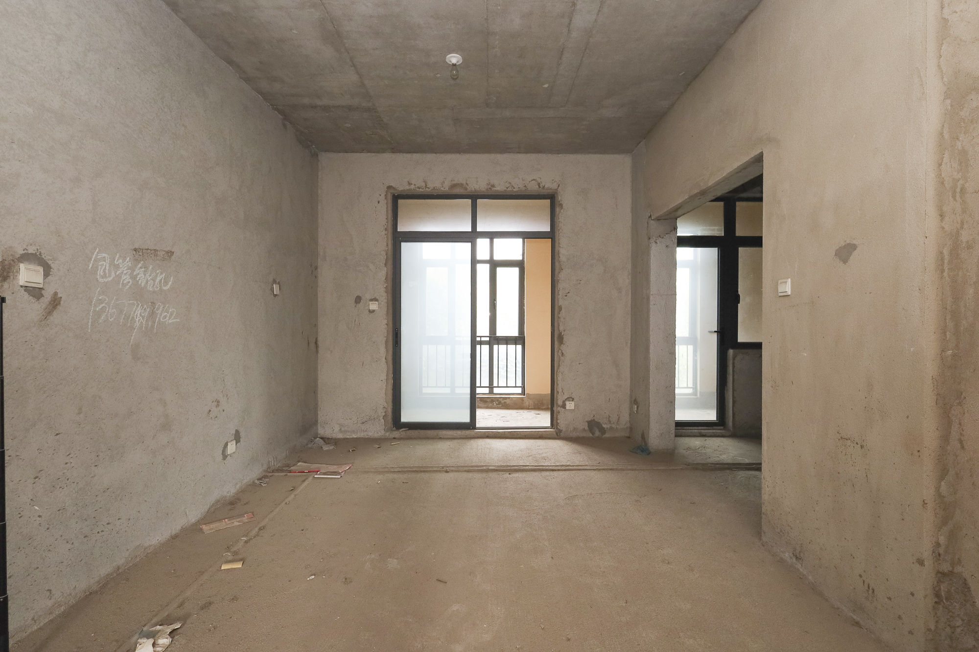 堤亚纳湾(深业沙河城)  4室2厅2卫    130.0万 堤亚纳湾(深业沙河城)  4室2厅2卫    130.0万客厅