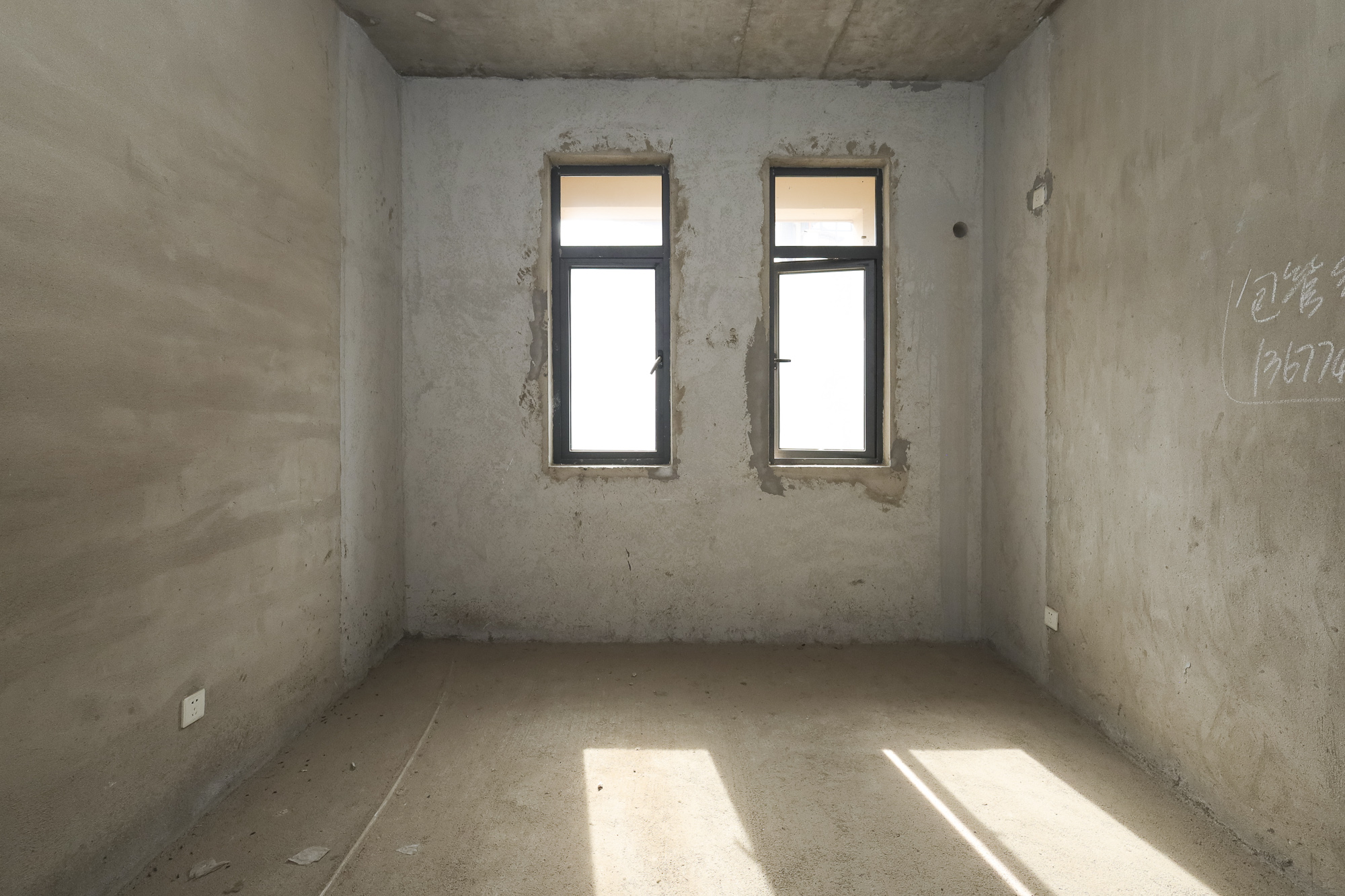 堤亚纳湾(深业沙河城)  4室2厅2卫    130.0万 堤亚纳湾(深业沙河城)  4室2厅2卫    130.0万卧室