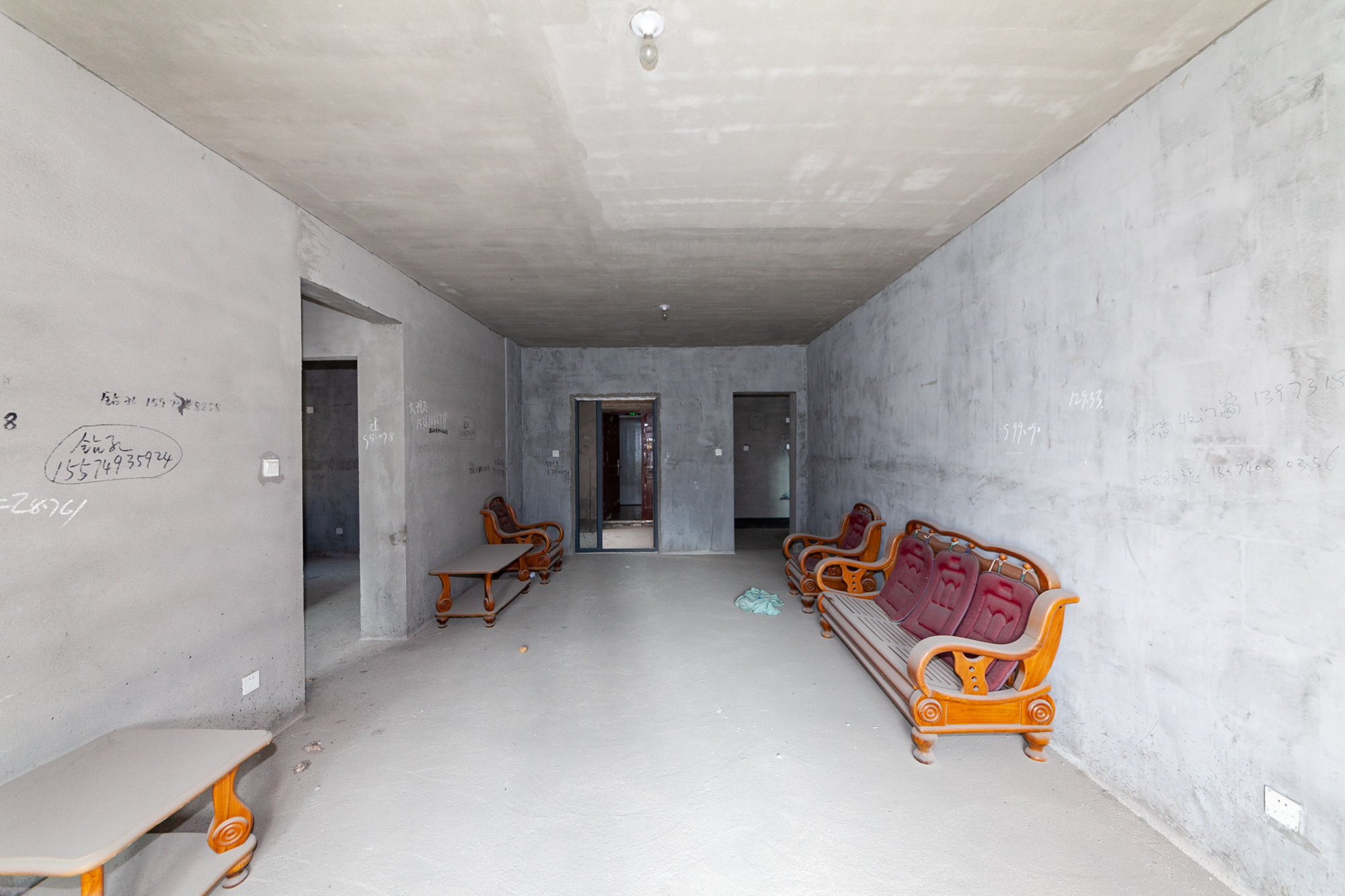 玛丽的花园(金色阳光家园)  4室2厅2卫    92.0万 玛丽的花园(金色阳光家园)  4室2厅2卫    92.0万客厅