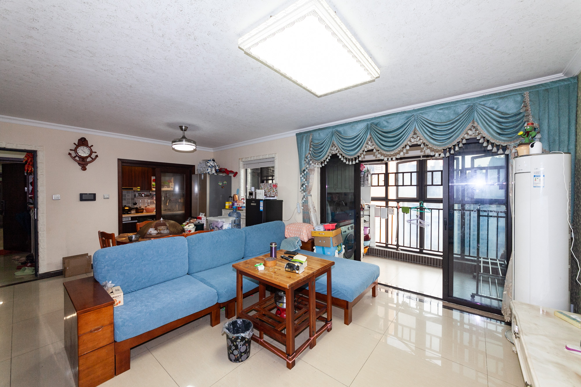 时代倾城二期 4室2厅2卫 106.0万 时代倾城二期 4室2厅2卫 106.0万客厅