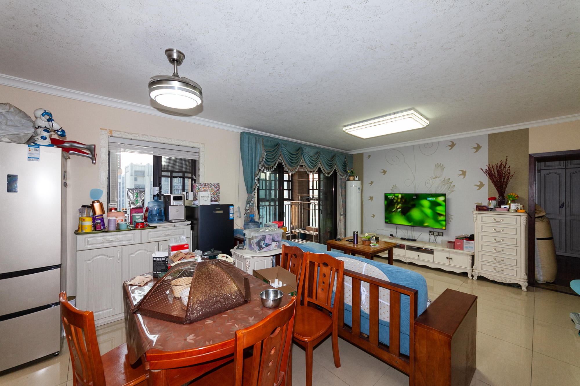 时代倾城二期 4室2厅2卫 106.0万 时代倾城二期 4室2厅2卫 106.0万客厅