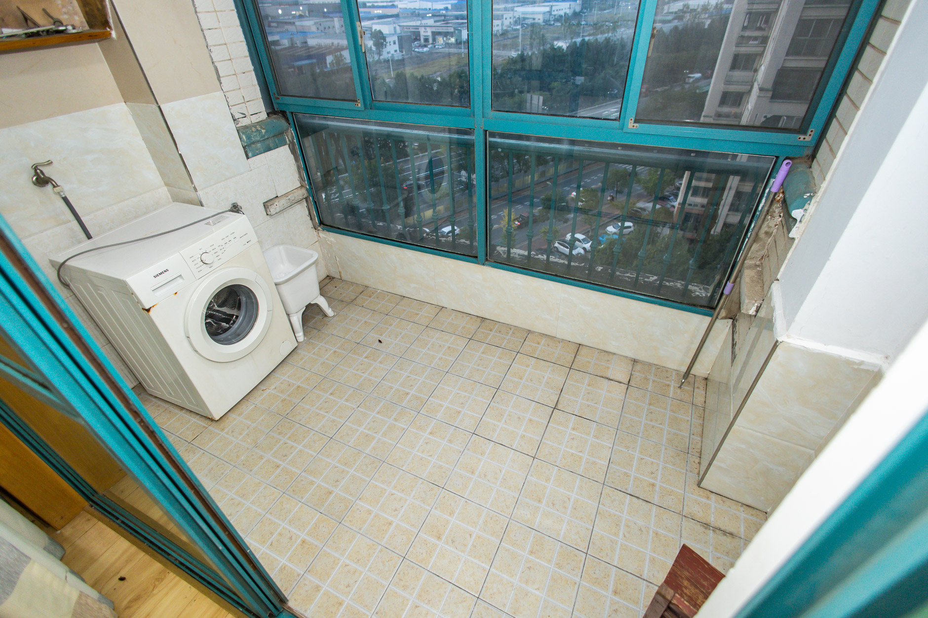 蝴蝶谷 3室2厅1卫 66.0万 蝴蝶谷 3室2厅1卫 66.0万阳台