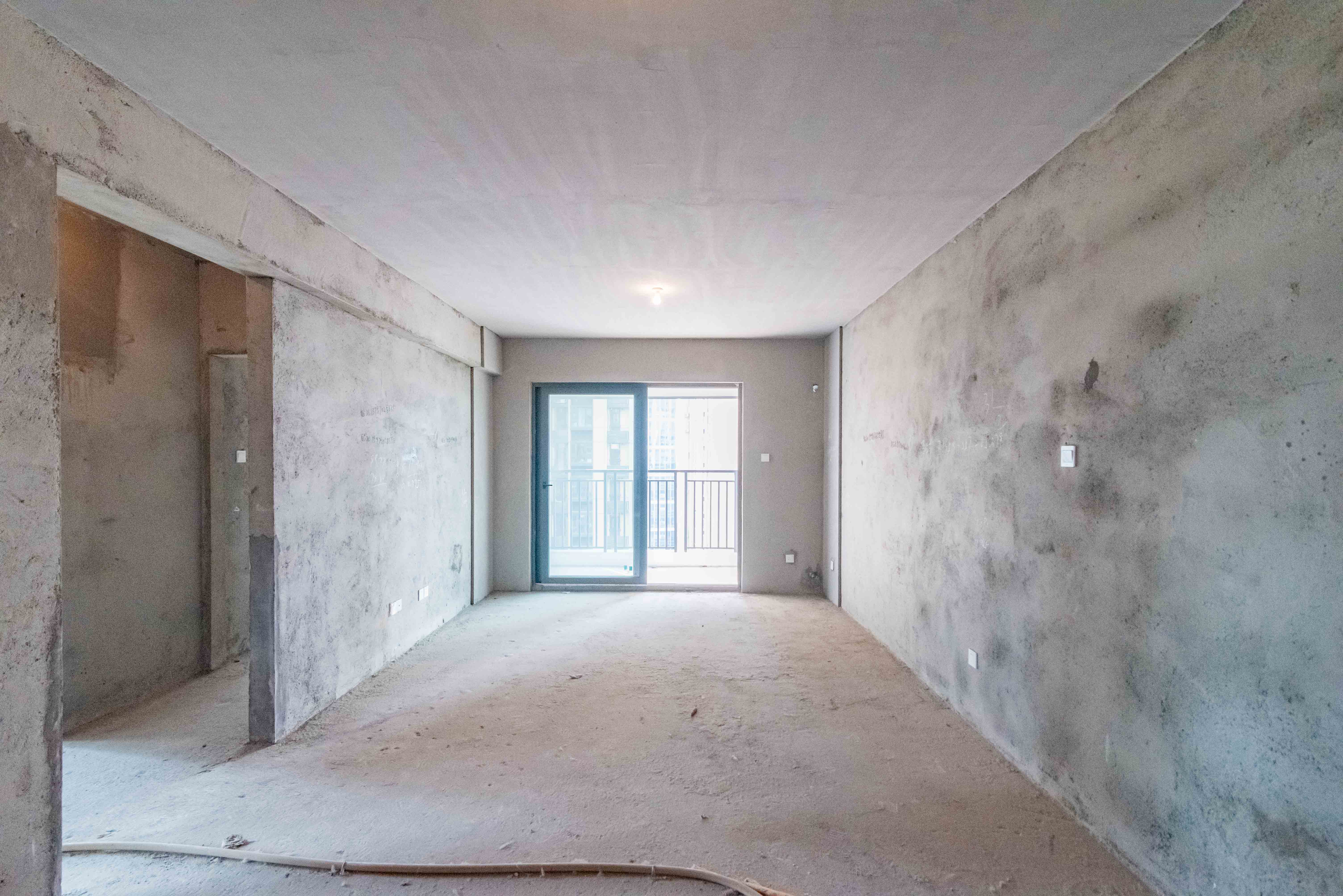 天健城  3室2厅1卫    139.8万客厅