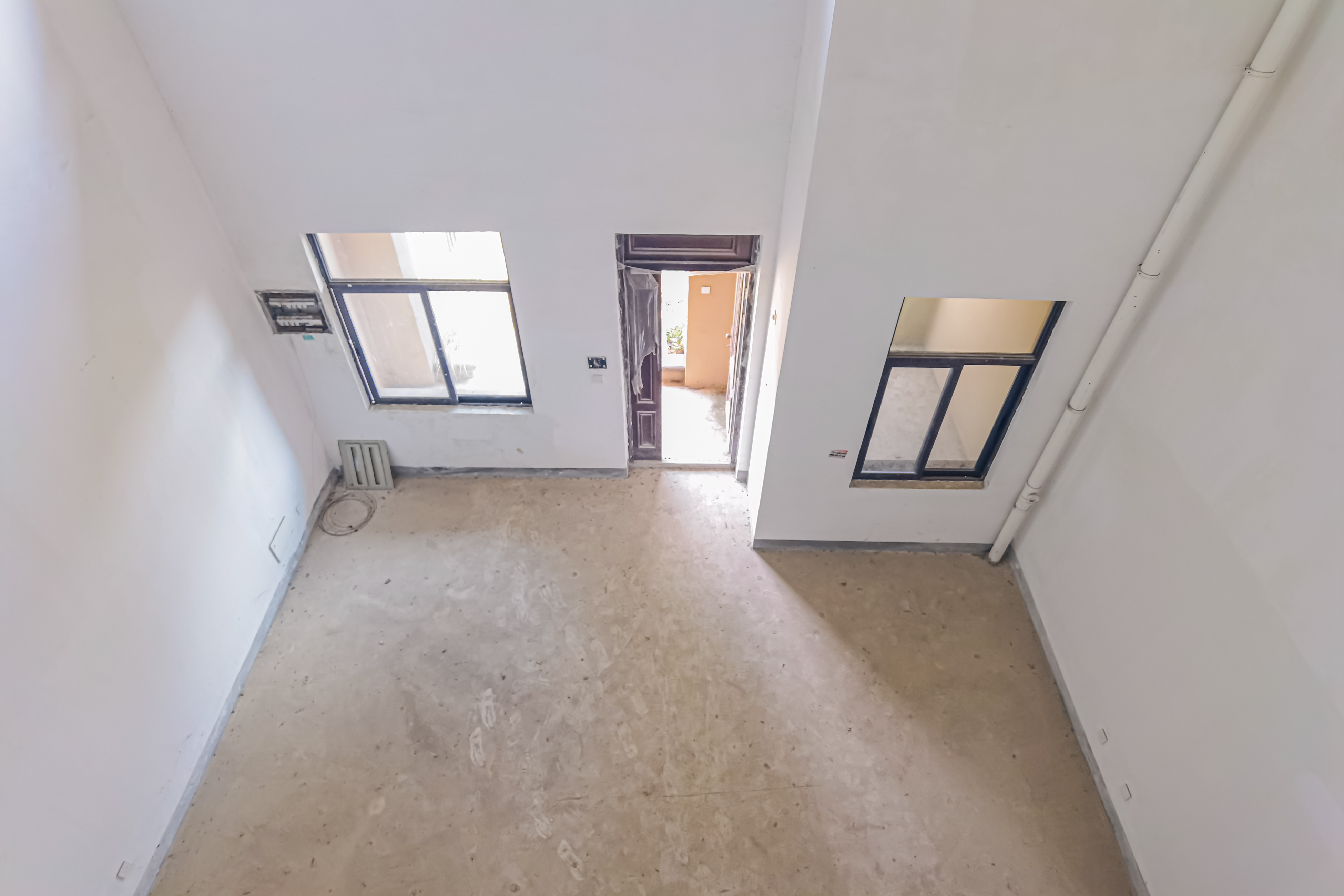 金科天湖新城  4室2厅2卫    132.0万 金科天湖新城  4室2厅2卫    132.0万客厅