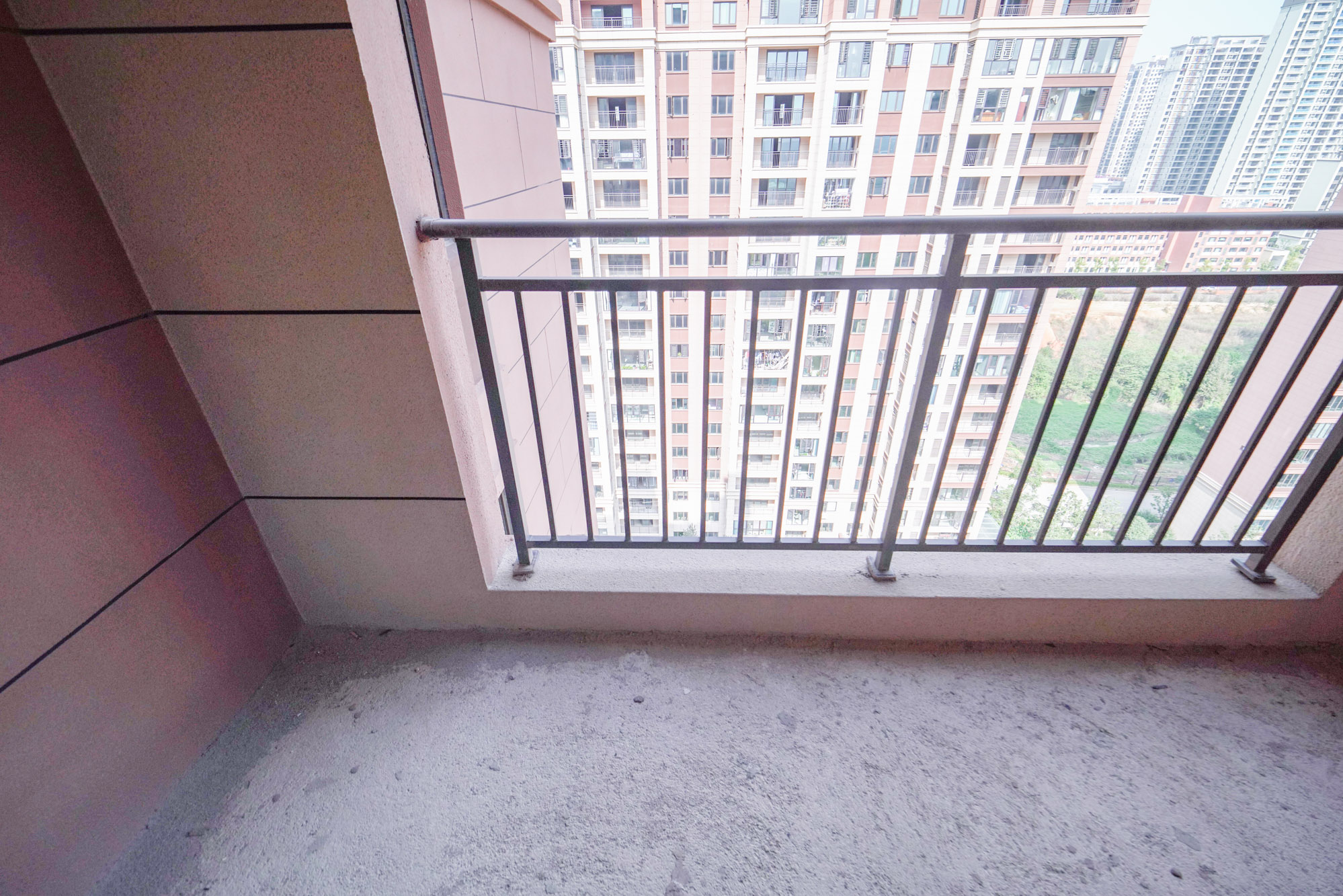 澳海文澜府 4室2厅2卫 100.0万 澳海文澜府 4室2厅2卫 100.0万其他