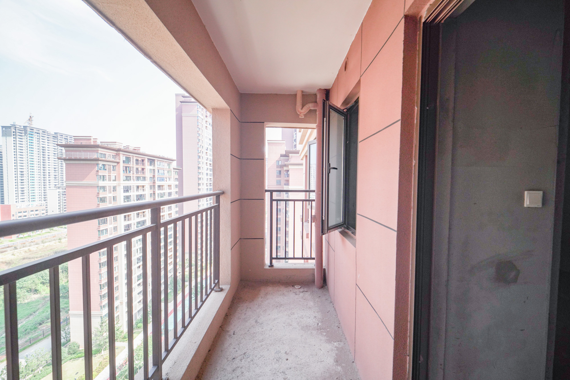 澳海文澜府 4室2厅2卫 100.0万 澳海文澜府 4室2厅2卫 100.0万其他