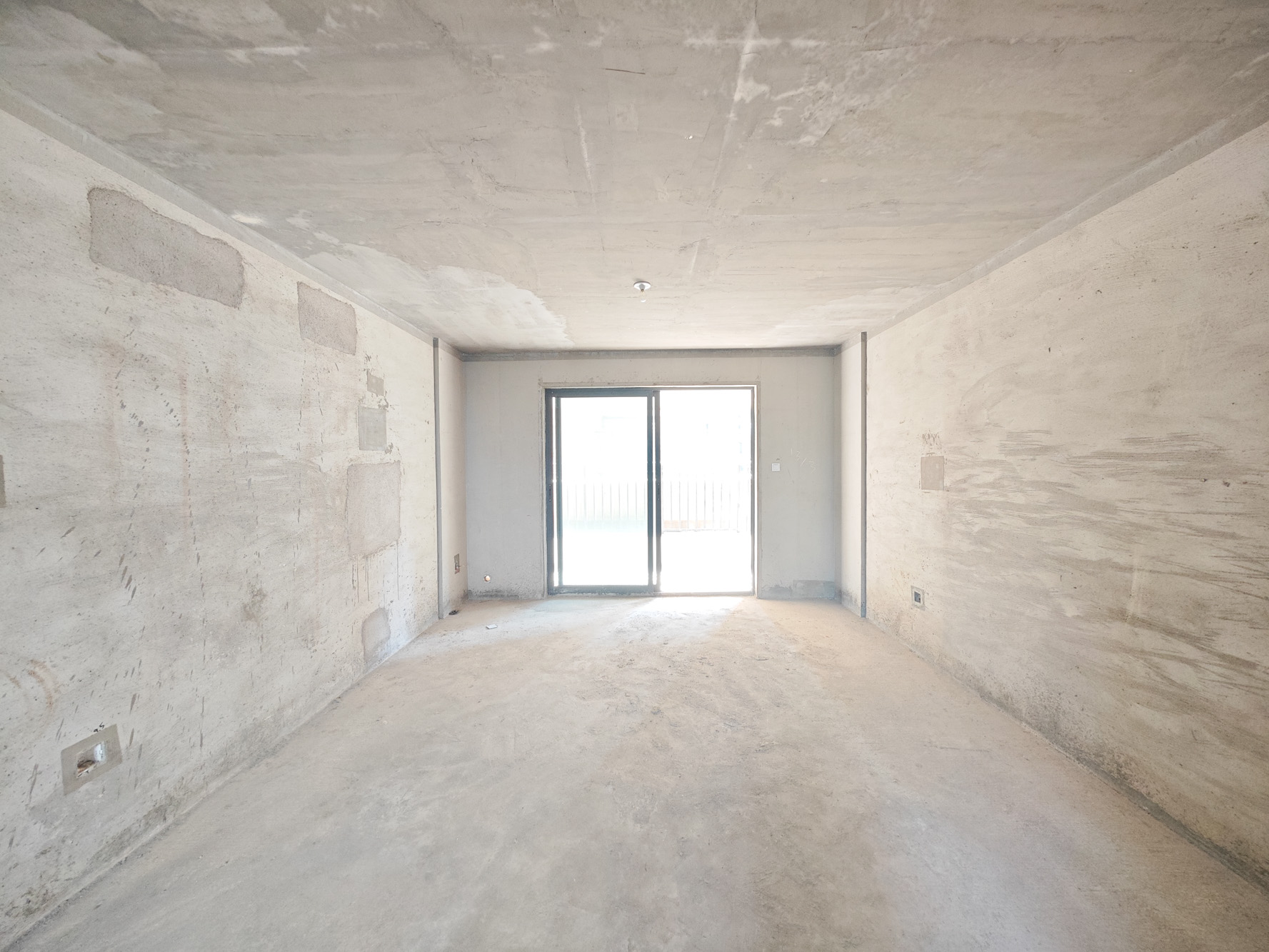 中建嘉和城  4室2厅2卫    132.0万客厅