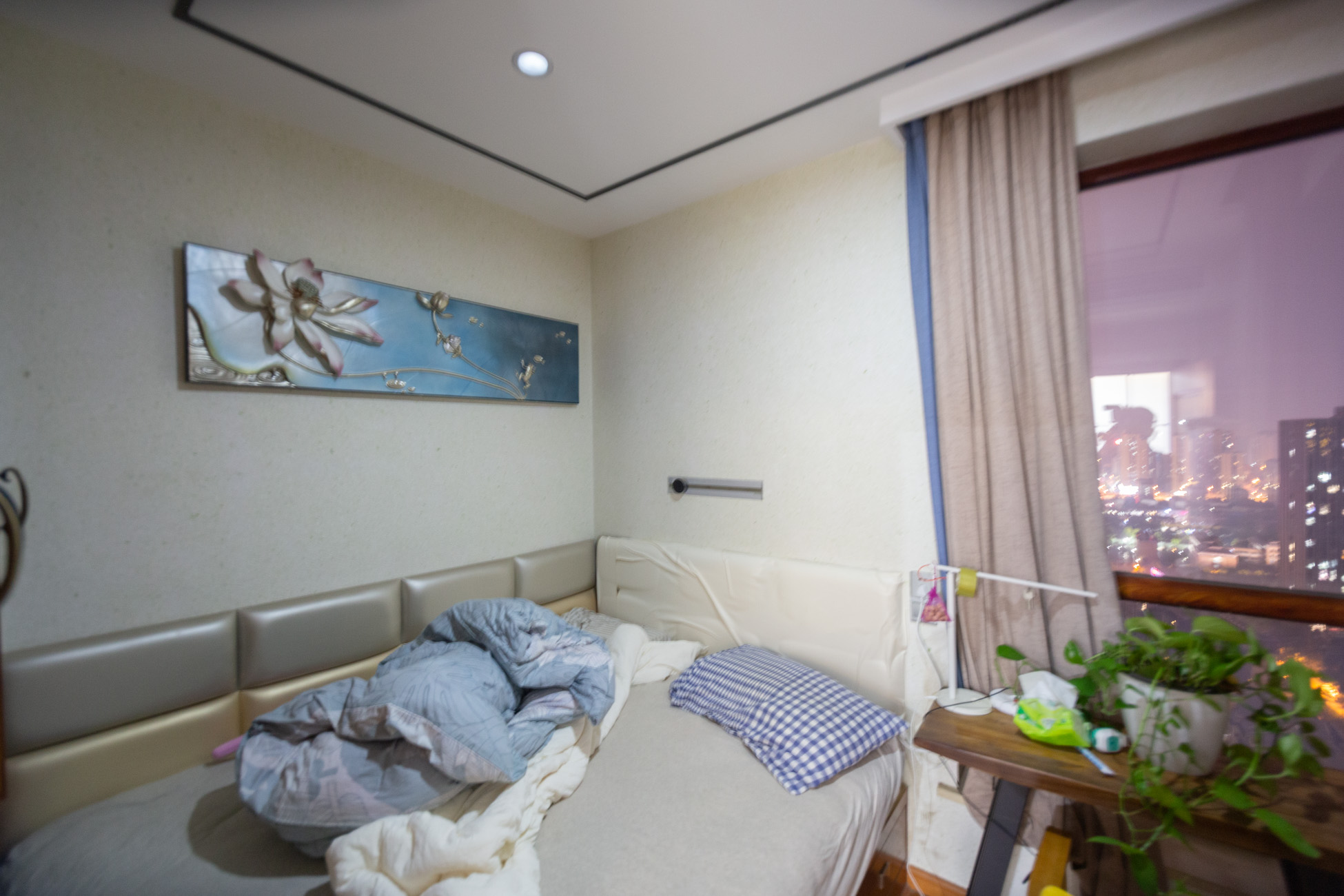 蓝光幸福满庭  2室2厅1卫   86.00万卧室