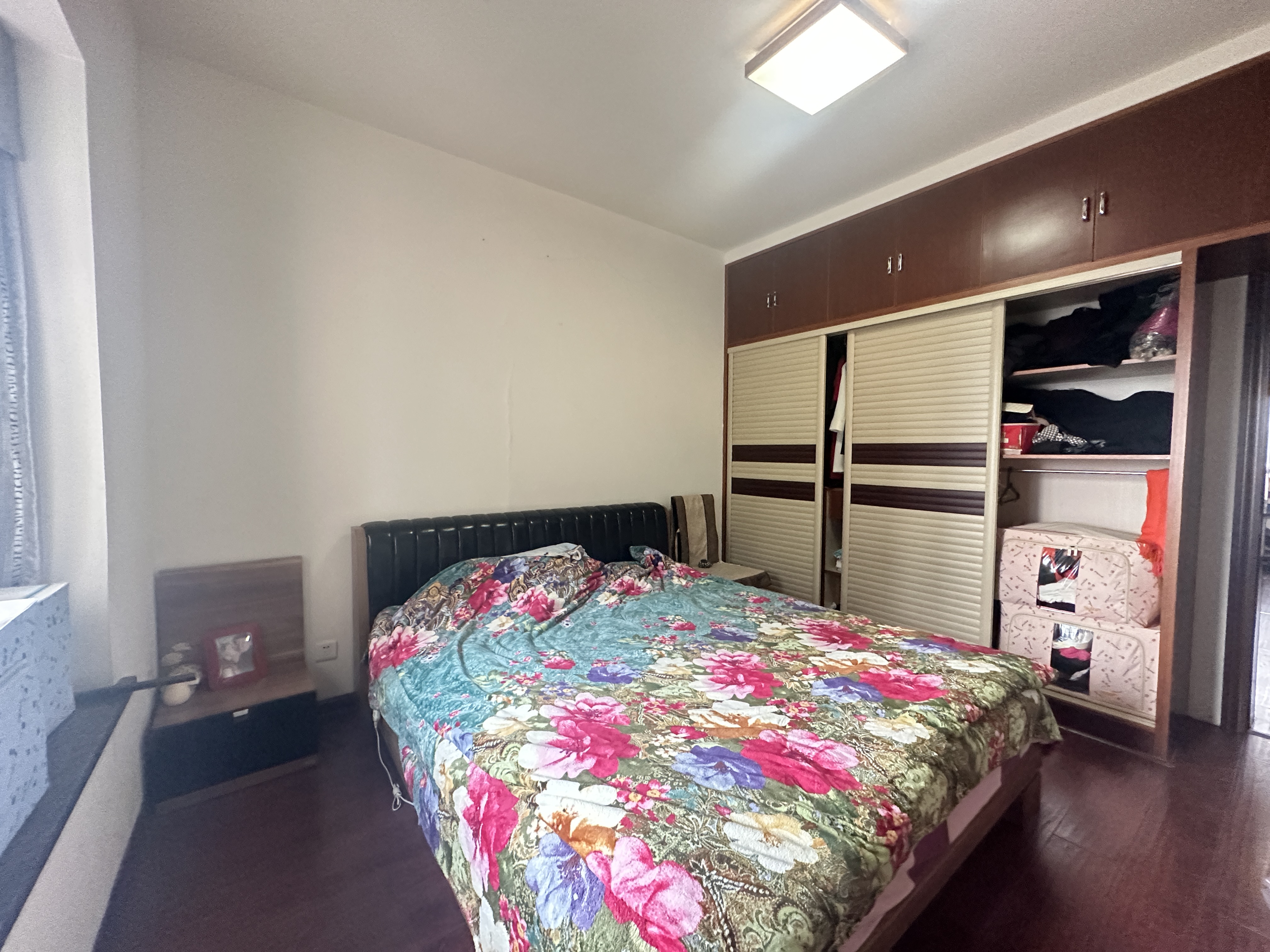 蓝盾景园二期 4室2厅2卫 62.8万 蓝盾景园二期 4室2厅2卫 62.8万室内图