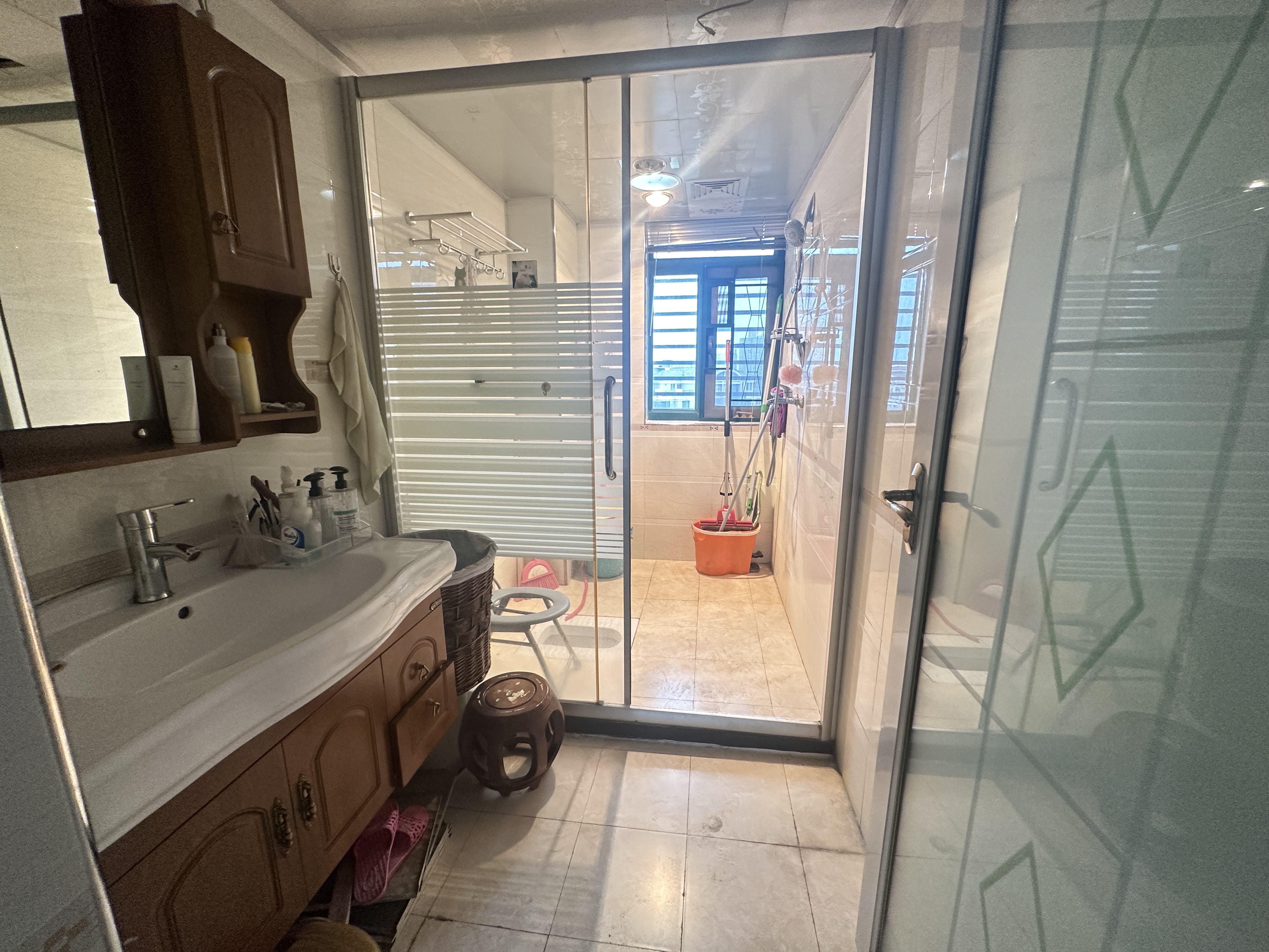 蓝盾景园二期 4室2厅2卫 62.8万 蓝盾景园二期 4室2厅2卫 62.8万室内图