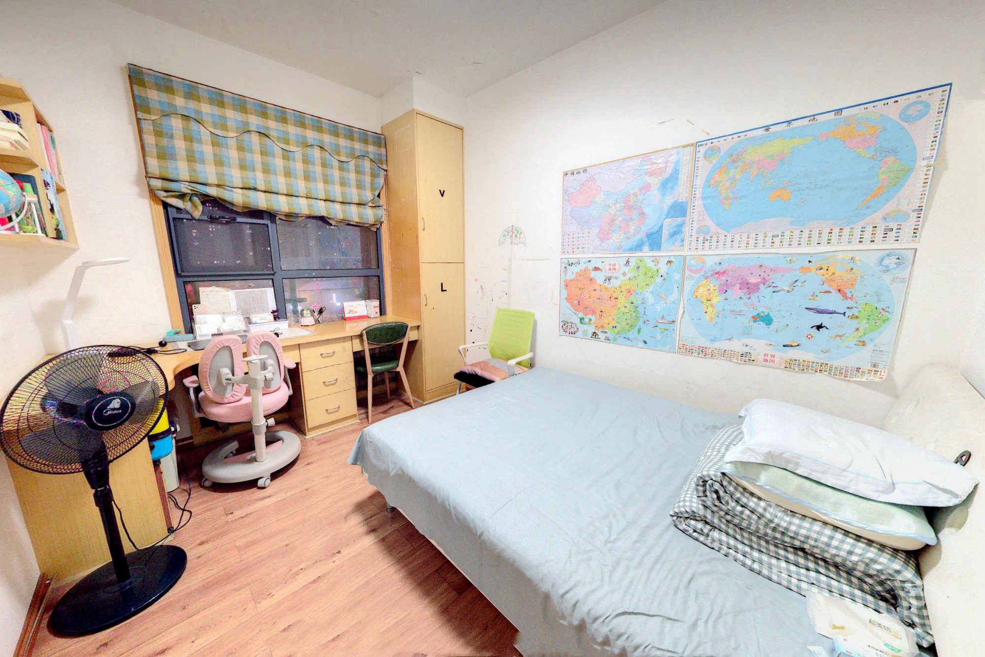 江河双水湾  3室2厅1卫   105.00万卧室