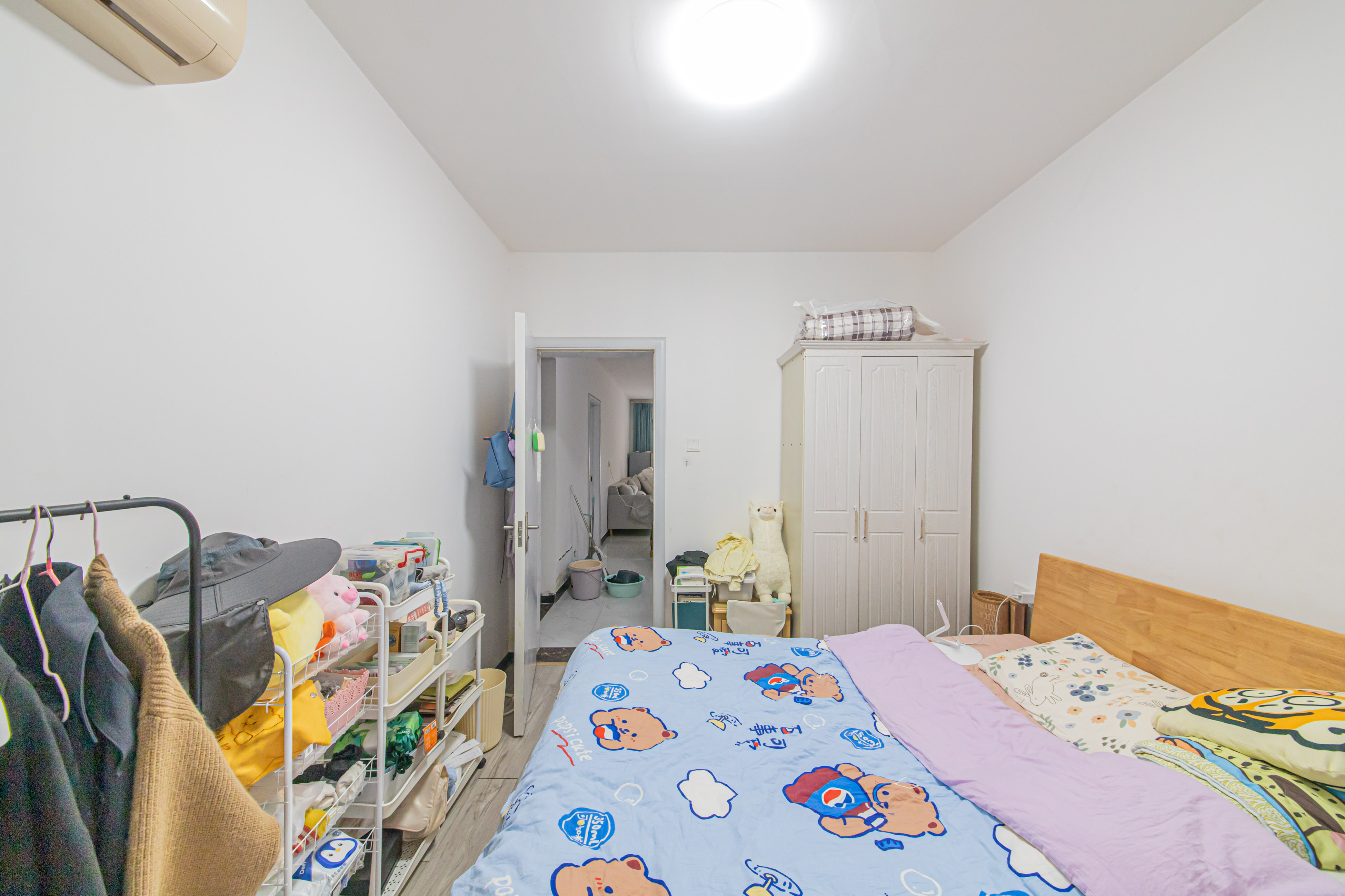 北辰中央公园DF区  3室2厅2卫   128.80万卧室