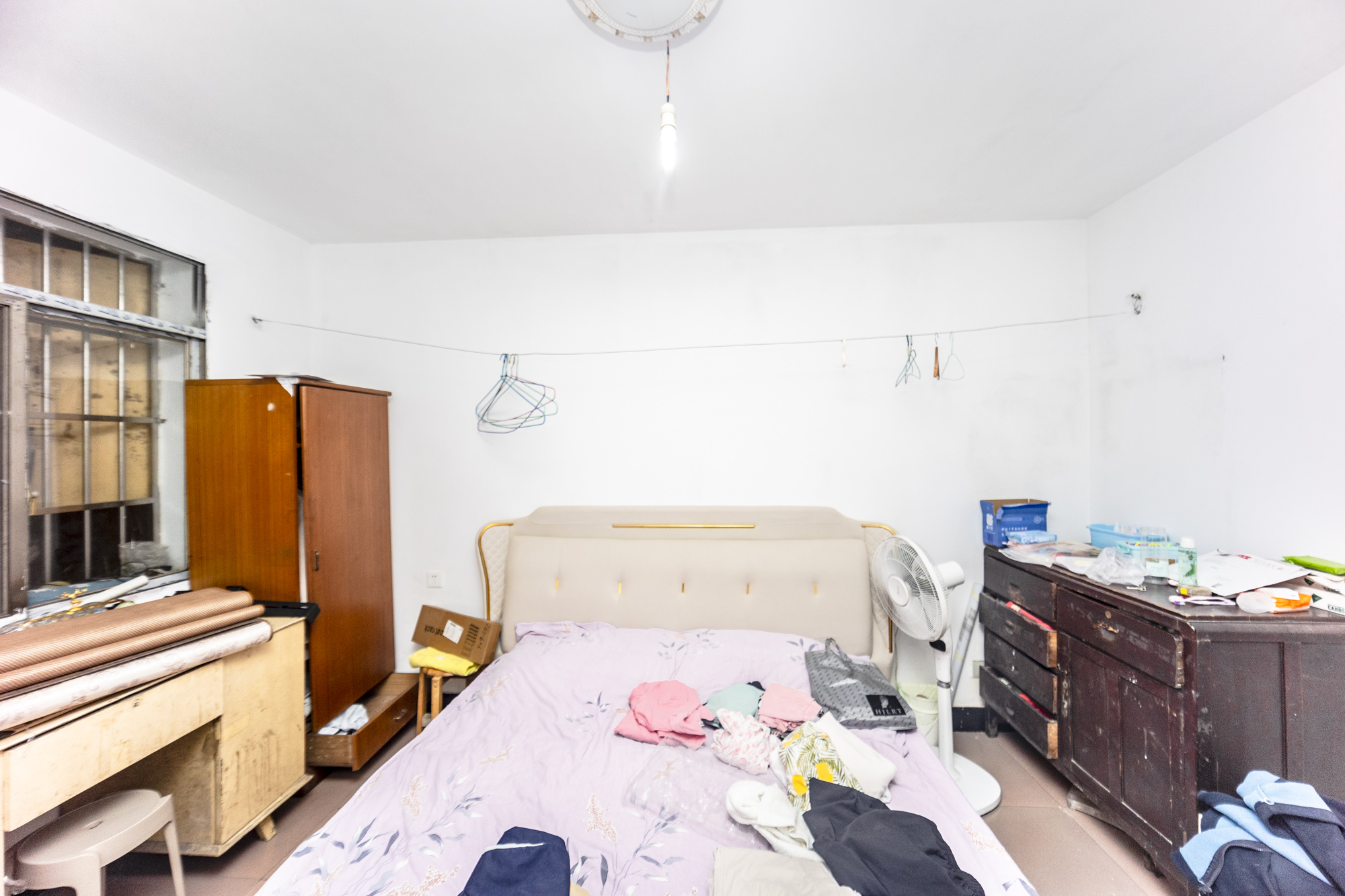 天心友园  2室1厅1卫   58.00万卧室
