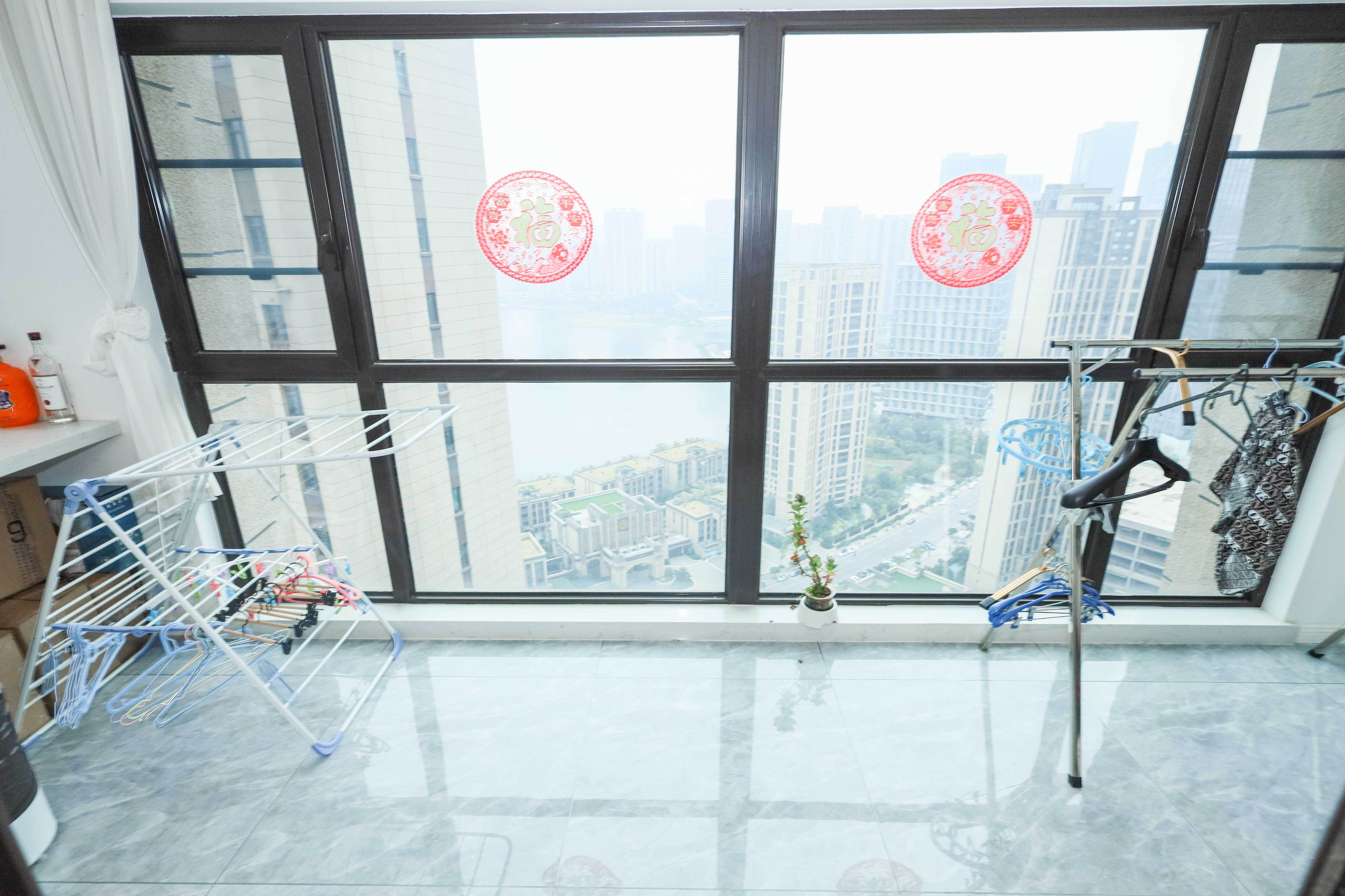 晟通牡丹舸  3室2厅2卫    290.0万阳台
