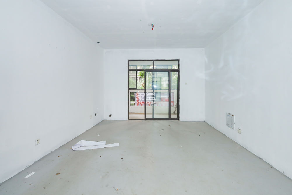 阳光丽城一期  5室2厅2卫    190.0万