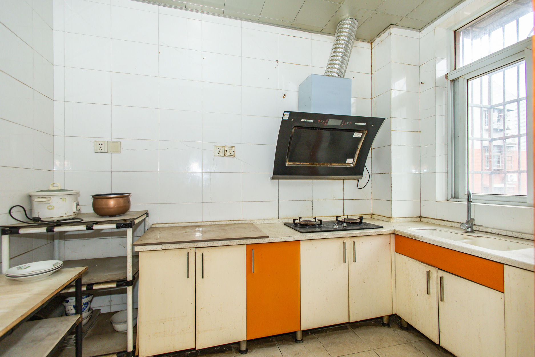 湘绣城 3室2厅1卫 50.7万 湘绣城 3室2厅1卫 50.7万厨房