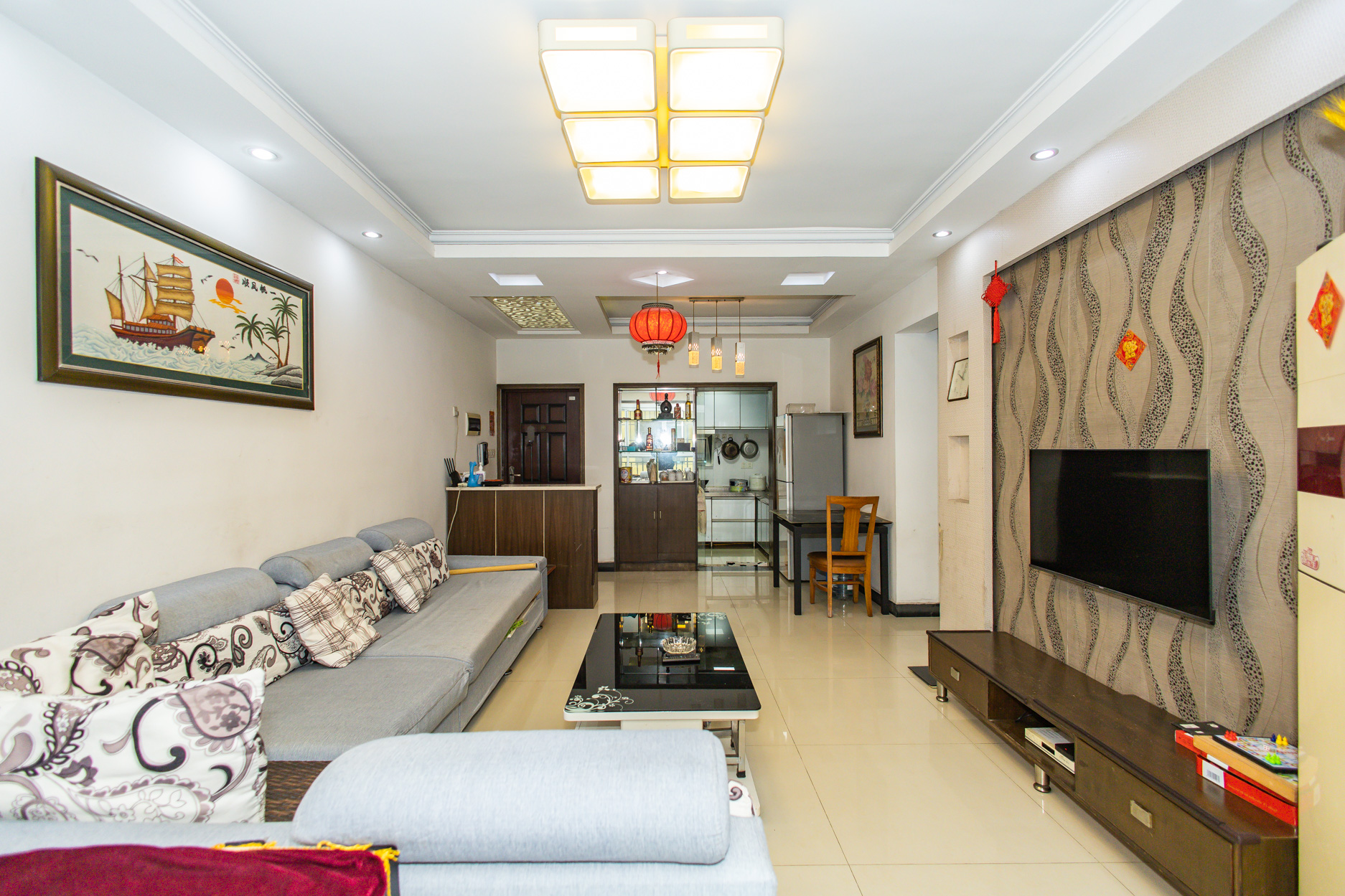 紫晶城 3室2厅1卫 66.8万 紫晶城 3室2厅1卫 66.8万客厅