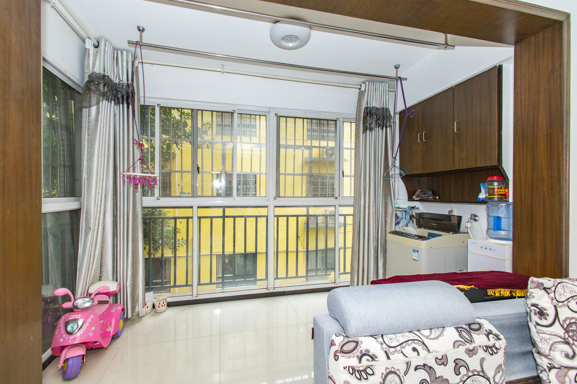 紫晶城 3室2厅1卫 66.8万 紫晶城 3室2厅1卫 66.8万阳台