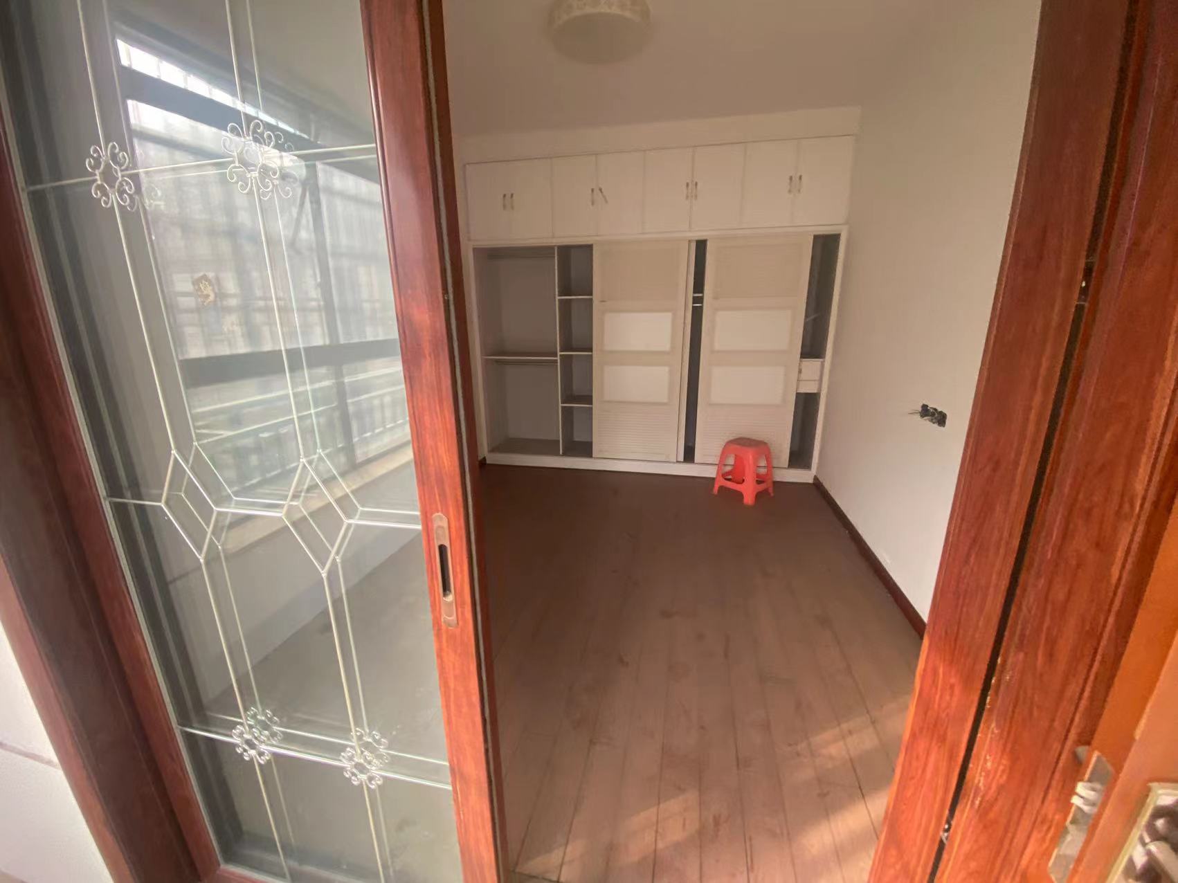 尚格名城香榭丽舍  3室2厅1卫    39.0万 尚格名城香榭丽舍  3室2厅1卫    39.0万室内图