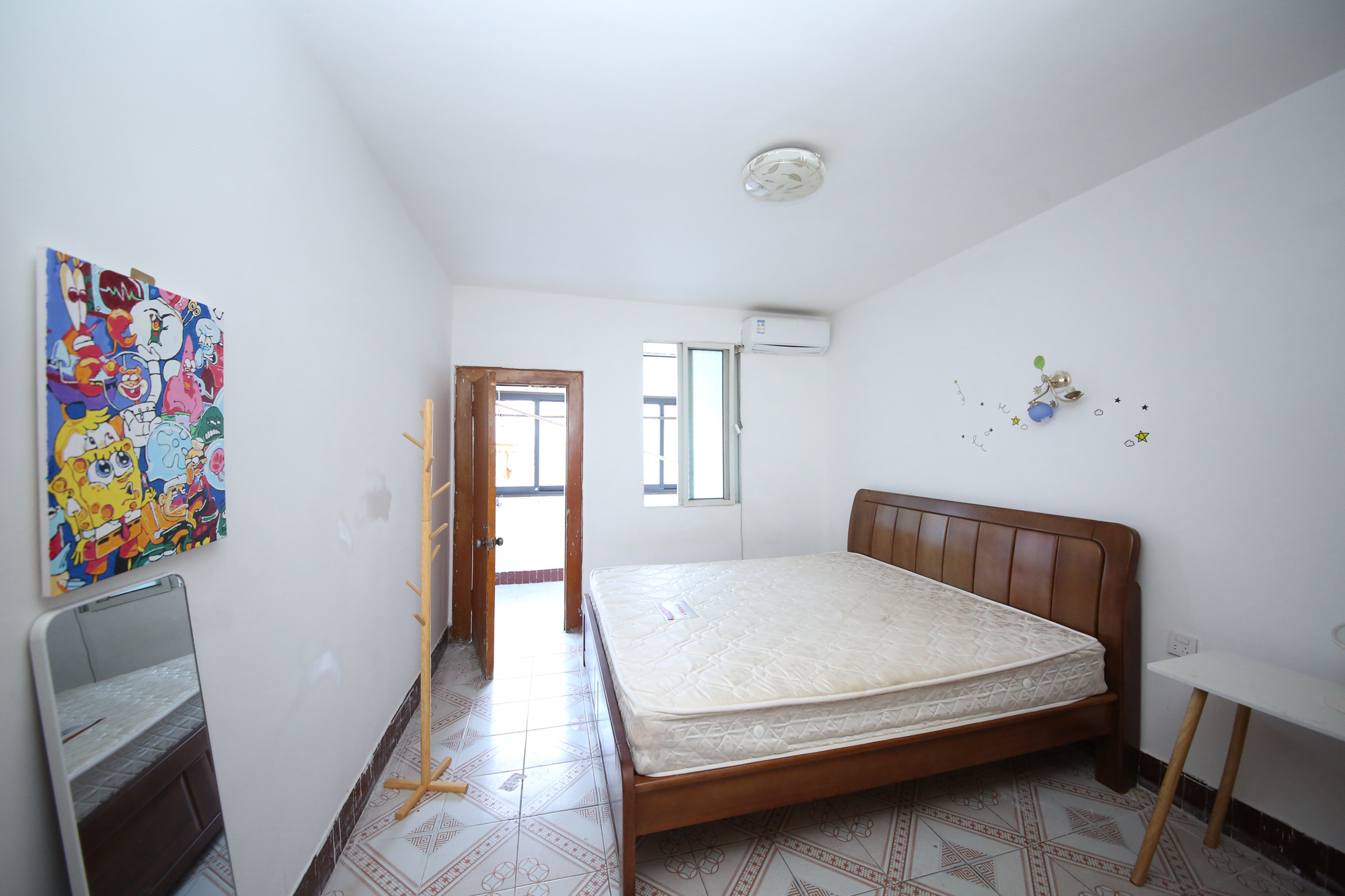 席草田散盘  2室1厅1卫    42.0万卧室