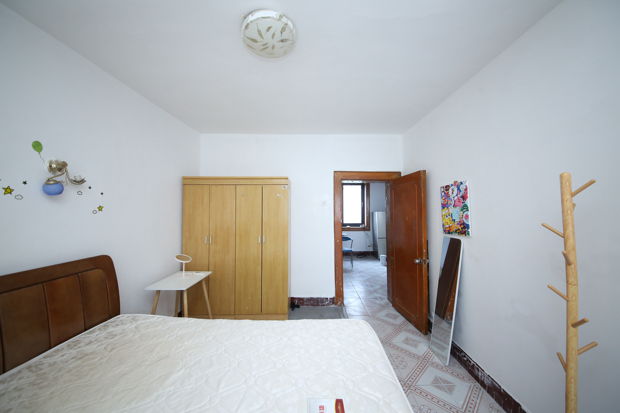 席草田散盘  2室1厅1卫    42.0万卧室