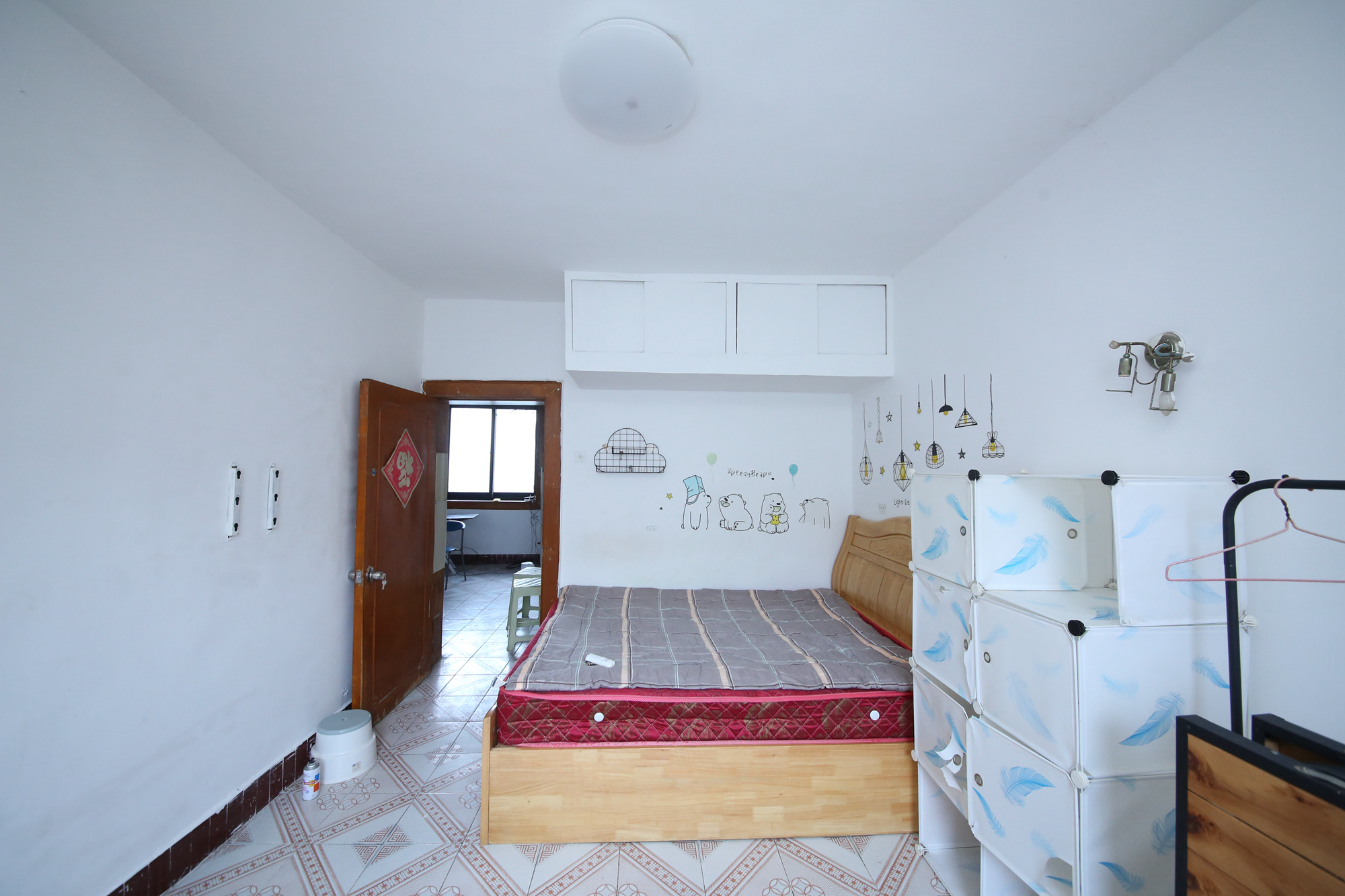 席草田散盘  2室1厅1卫    42.0万卧室