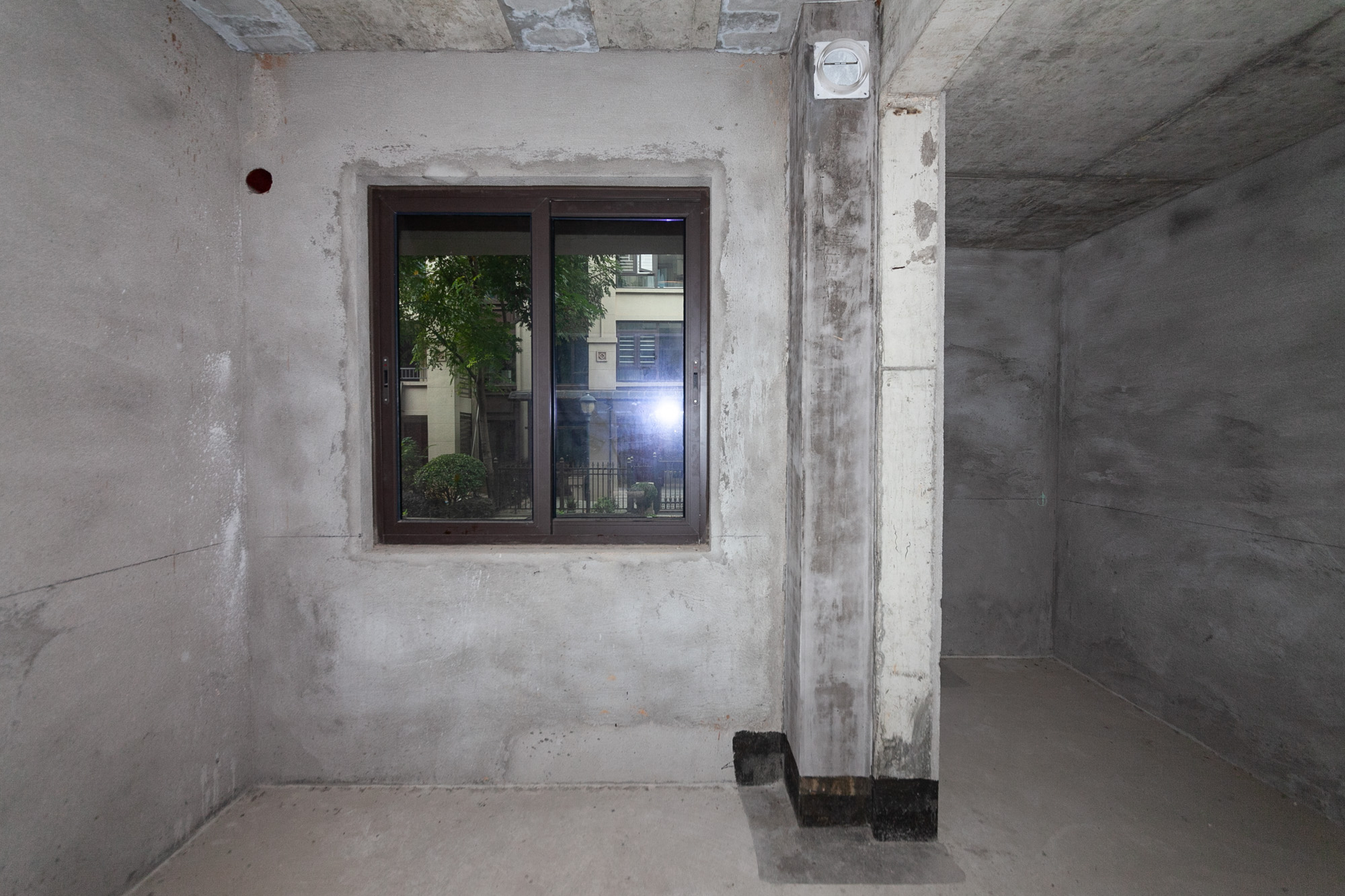 龙湖璟宸原著（龙湖紫宸）  5室2厅3卫    220.0万厨房