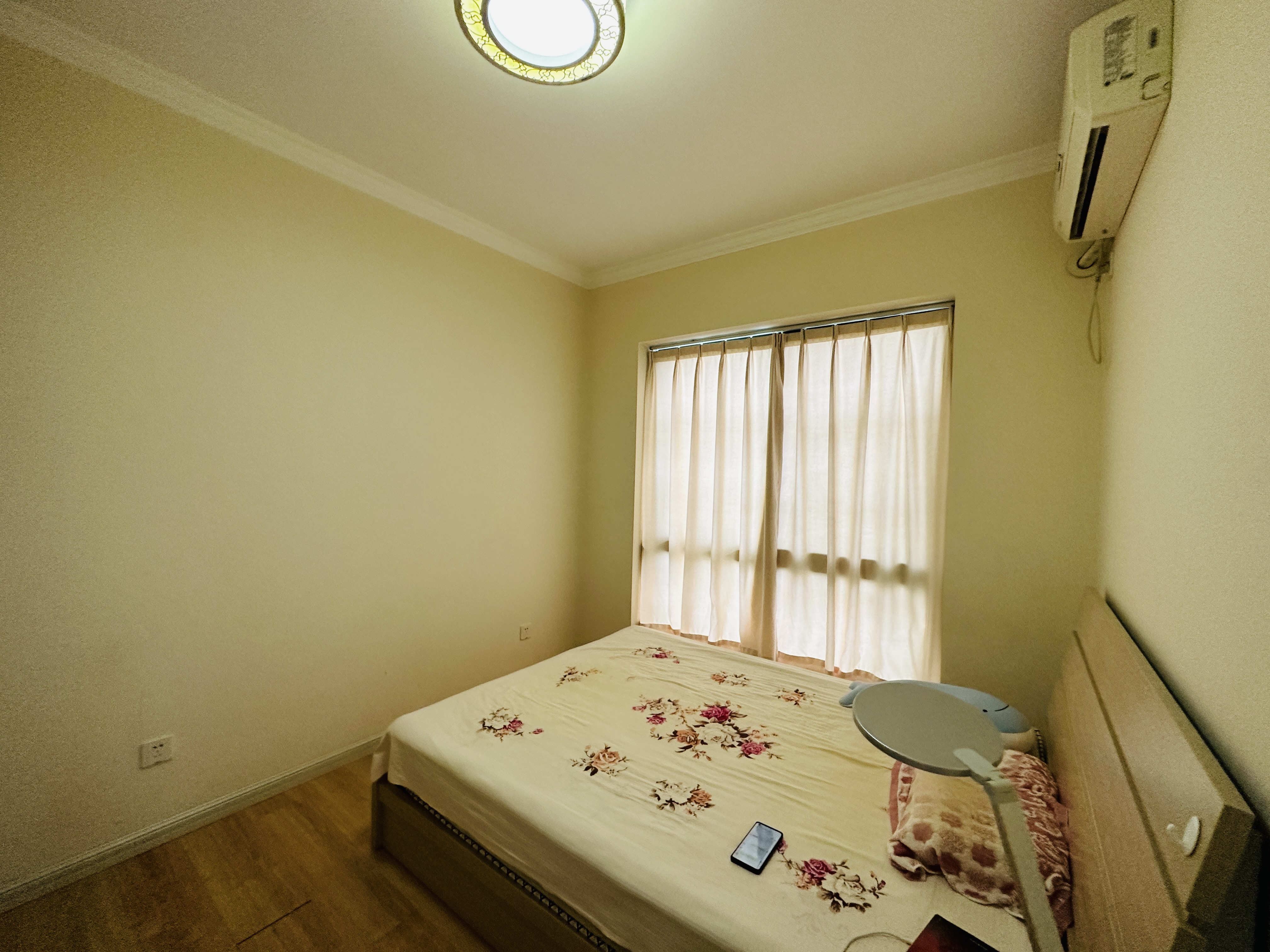 御景峰 2室2厅1卫 132.00万 御景峰 2室2厅1卫 132.00万卧室