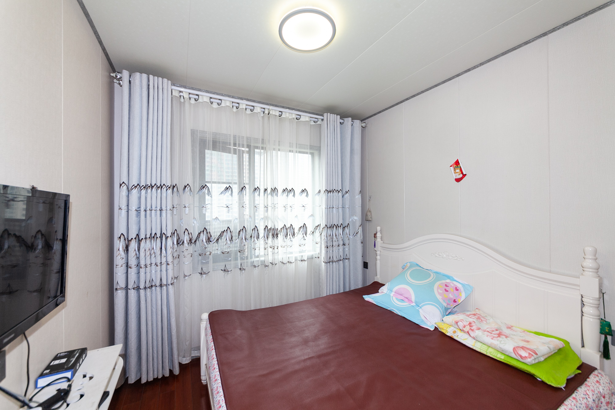 勤诚达境界城  4室2厅2卫    130.0万卧室