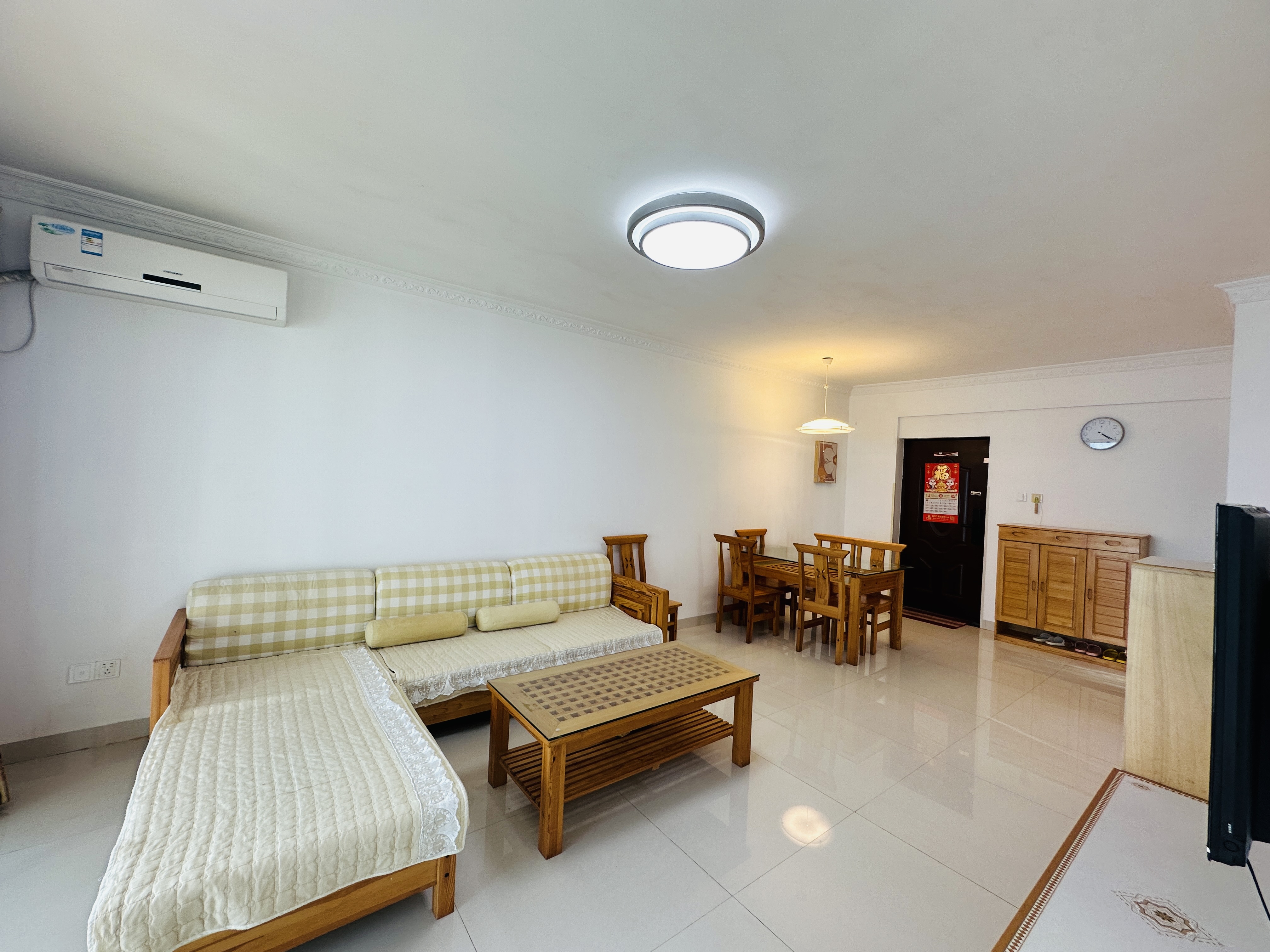 御景峰 2室2厅1卫 142.0万 御景峰 2室2厅1卫 142.0万客厅