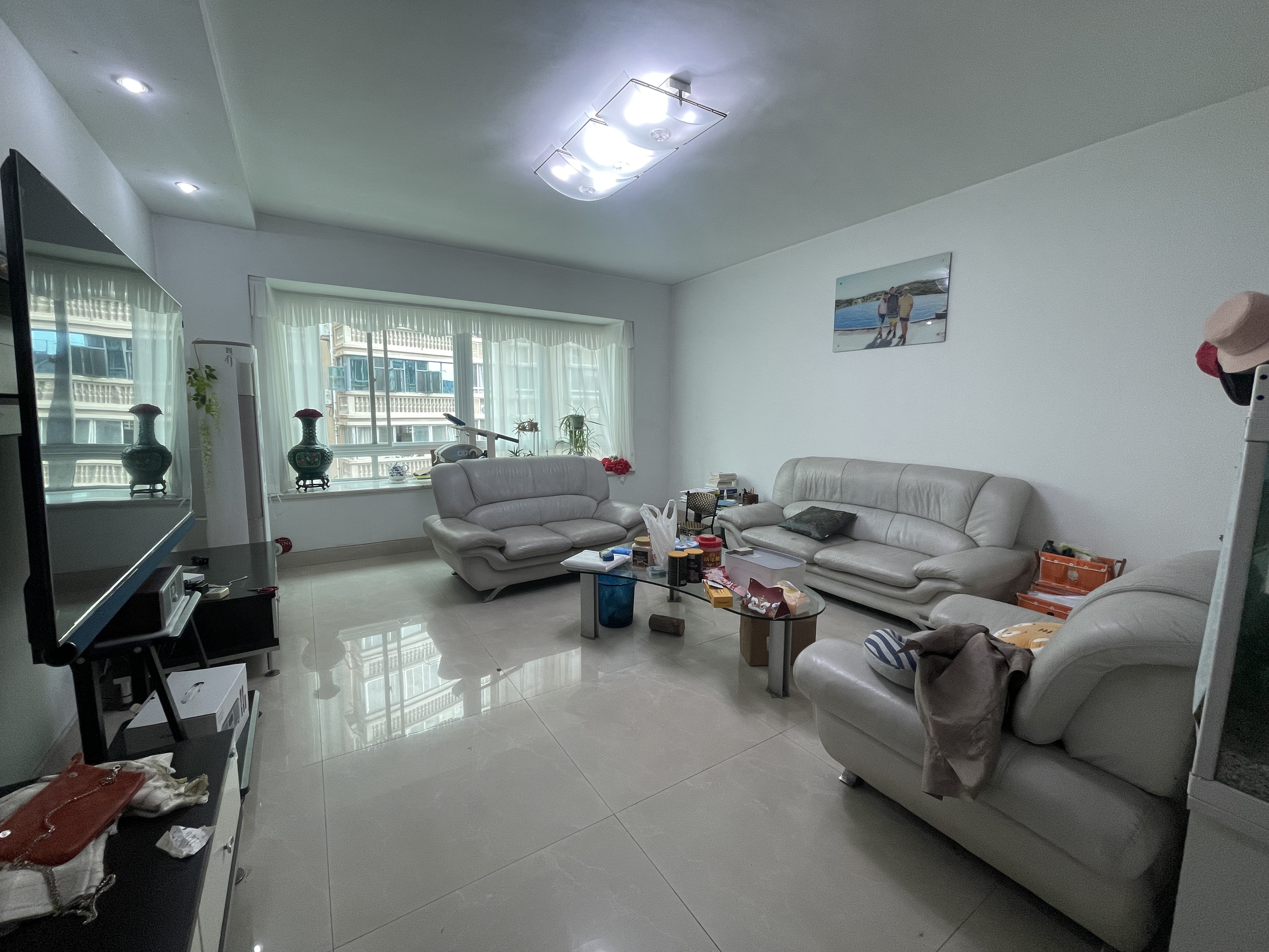 湘银二期世纪花园  3室2厅2卫    65.0万 湘银二期世纪花园  3室2厅2卫    65.0万