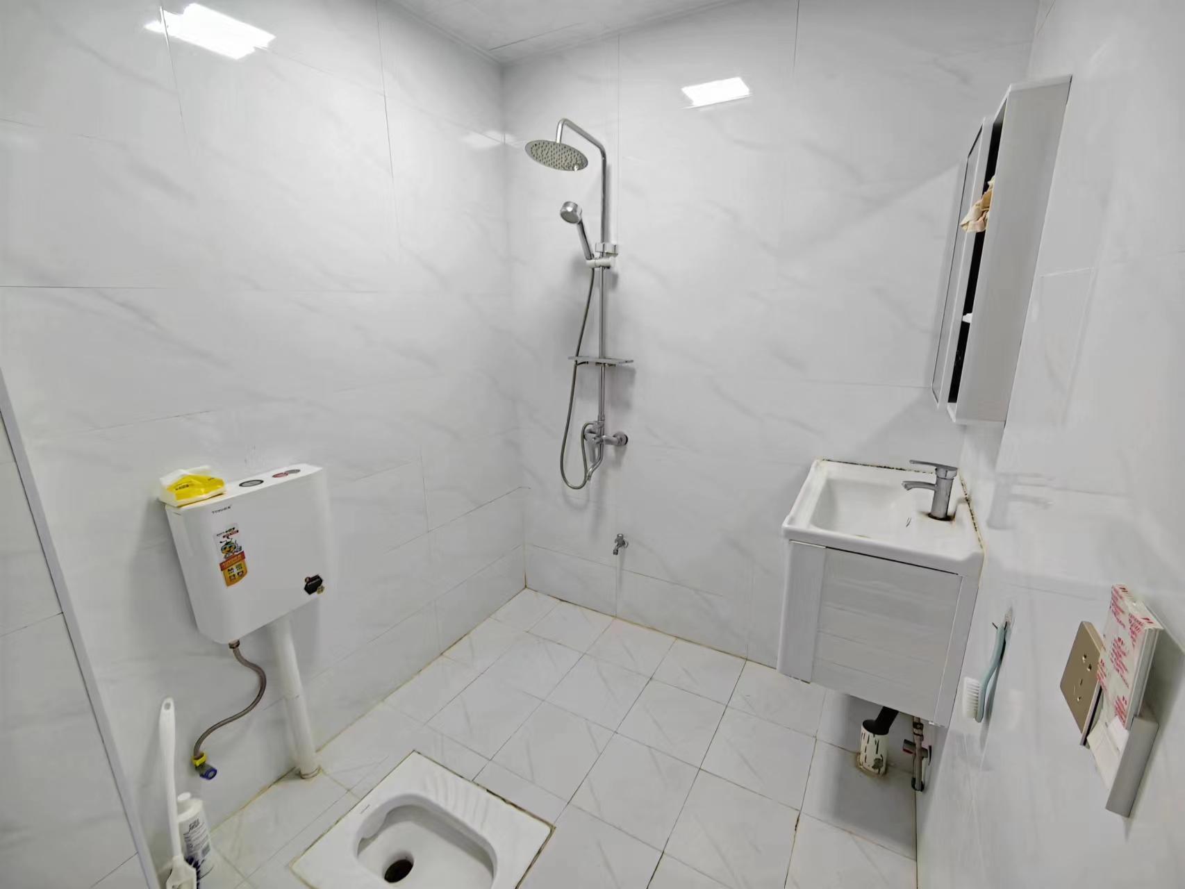 大汉惠普软件信息产业园 1室1厅1卫 20.0万 大汉惠普软件信息产业园 1室1厅1卫 20.0万室内图