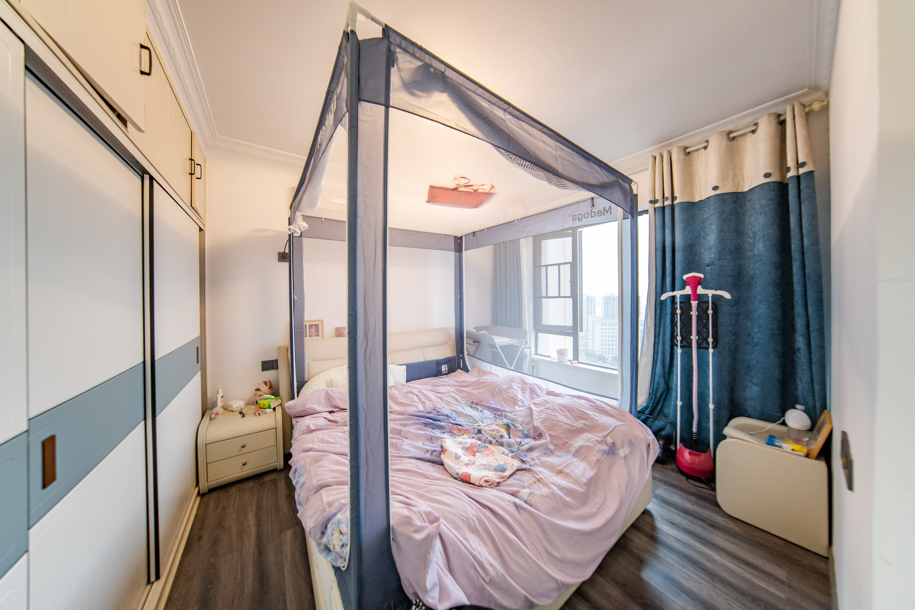 合能洋湖公馆  3室2厅2卫    102.0万卧室