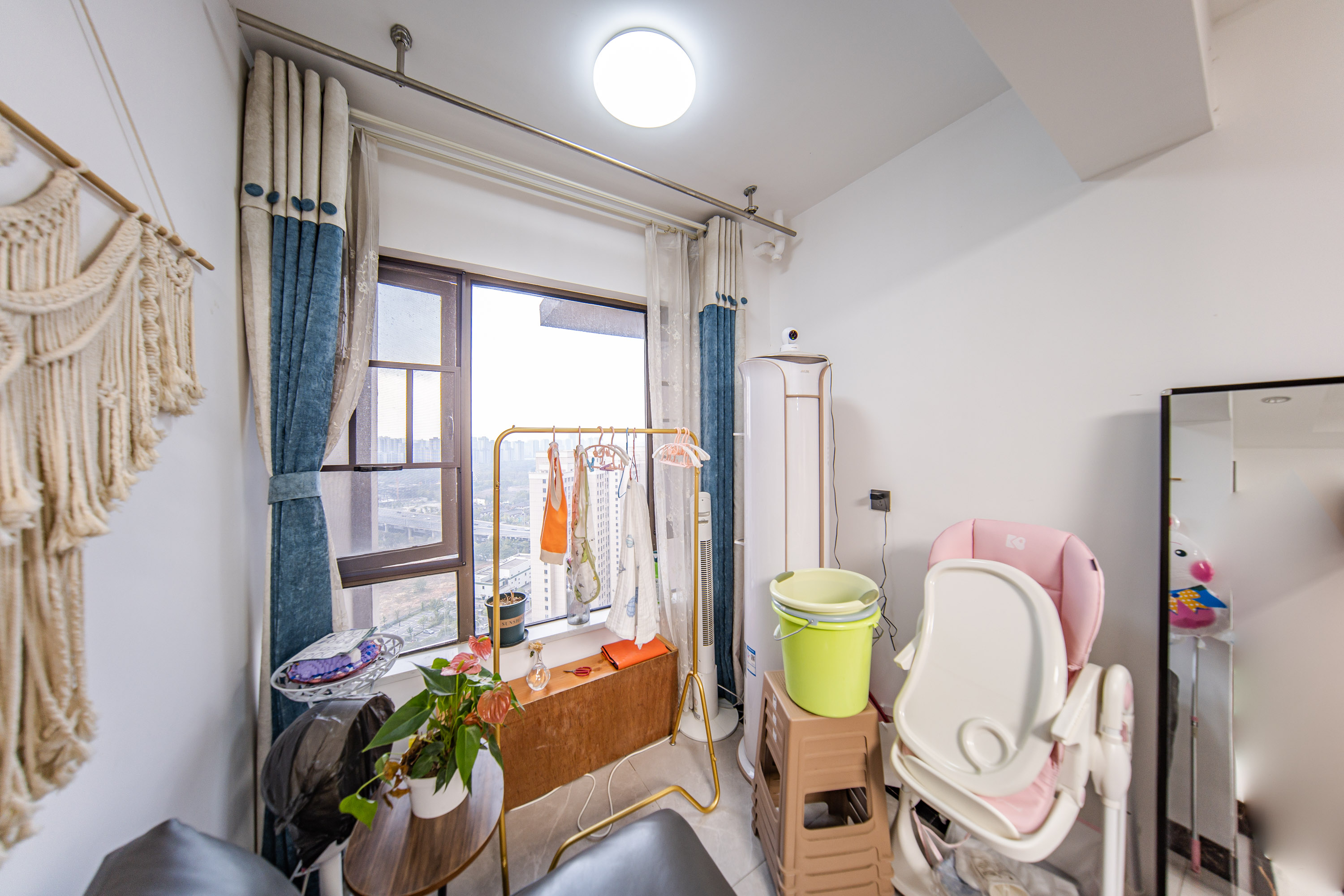 合能洋湖公馆  3室2厅2卫    102.0万阳台