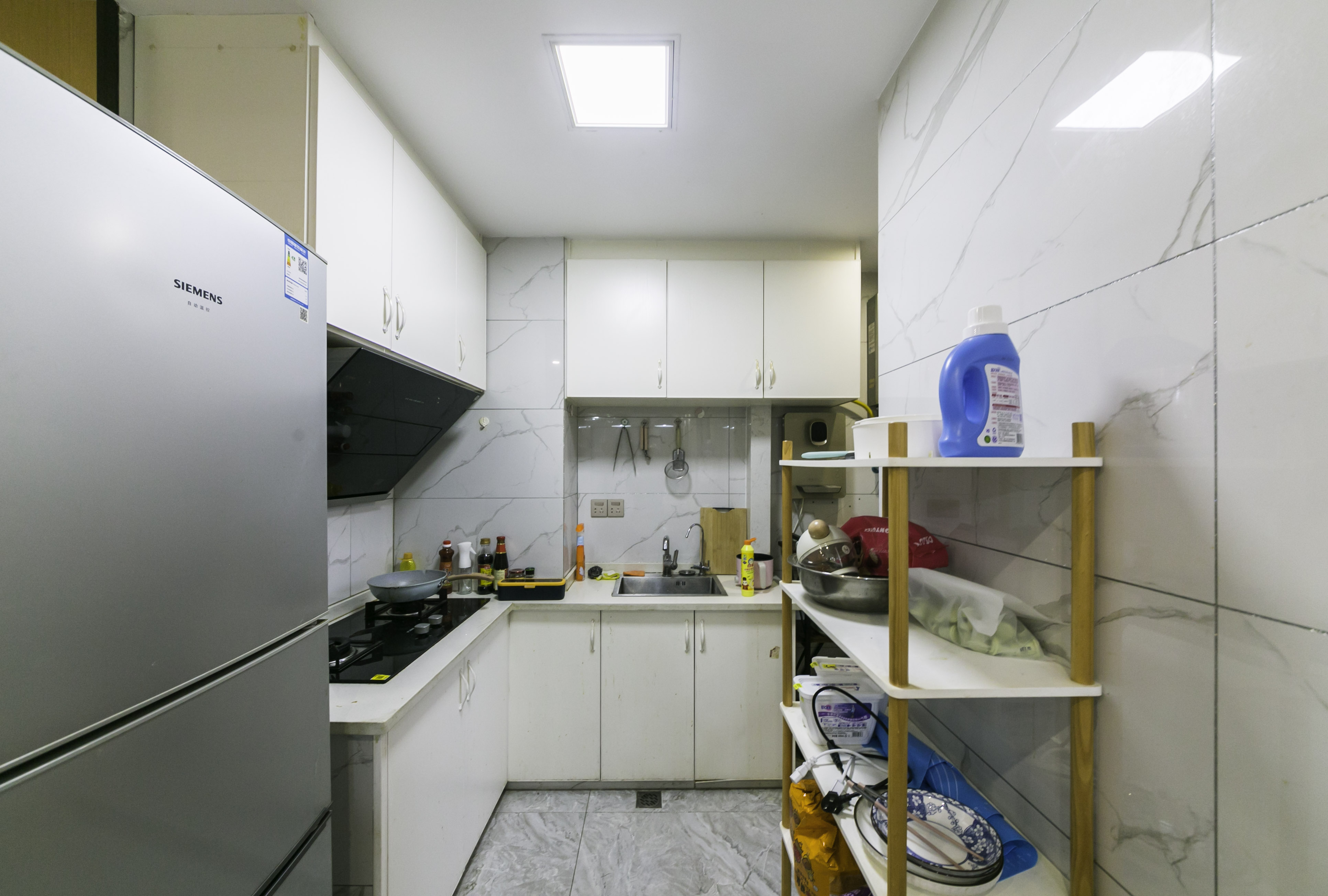 标志浪漫满屋（枫景公寓）  2室2厅1卫   88.00万厨房