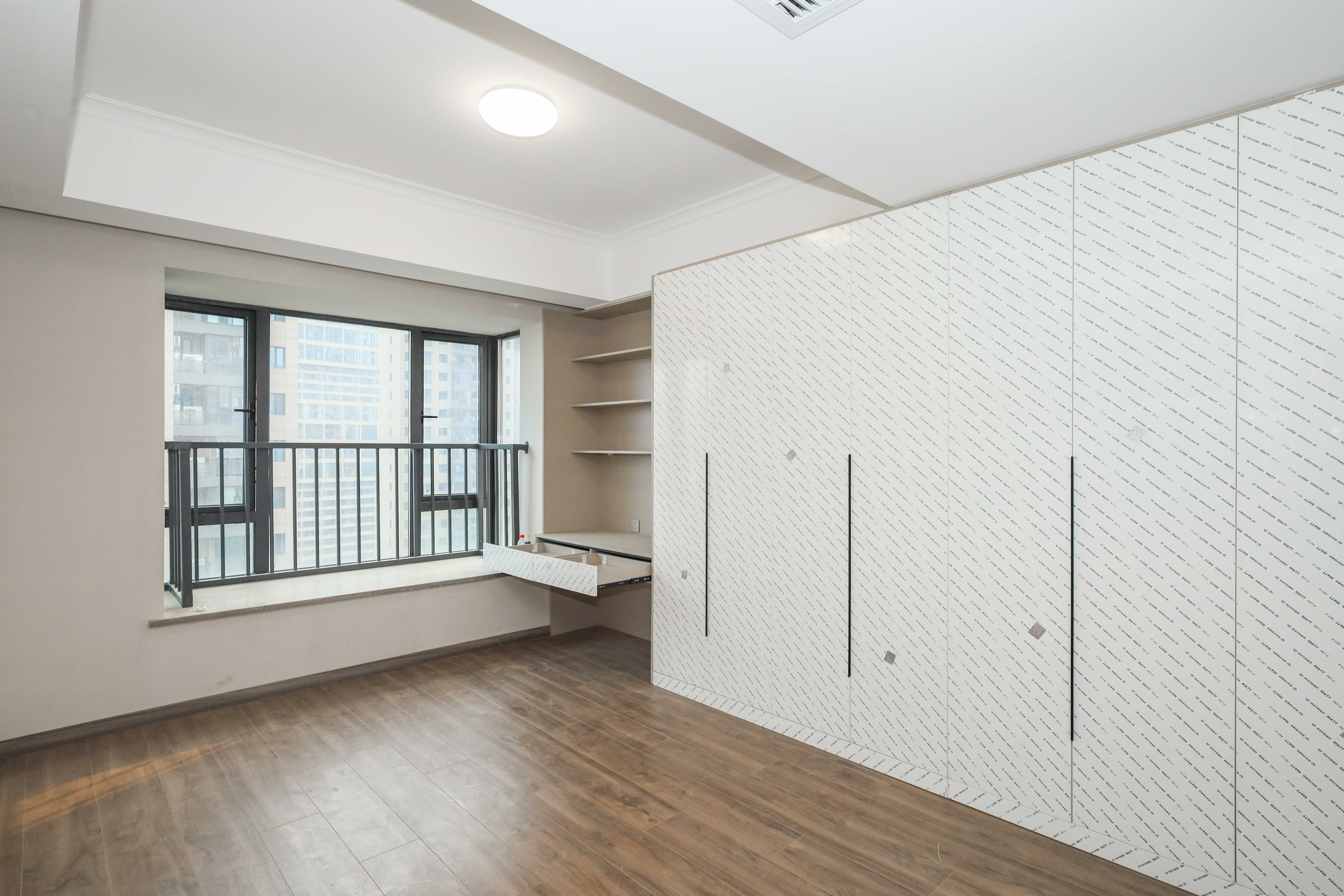 梦想新天地  3室2厅2卫    150.0万卧室