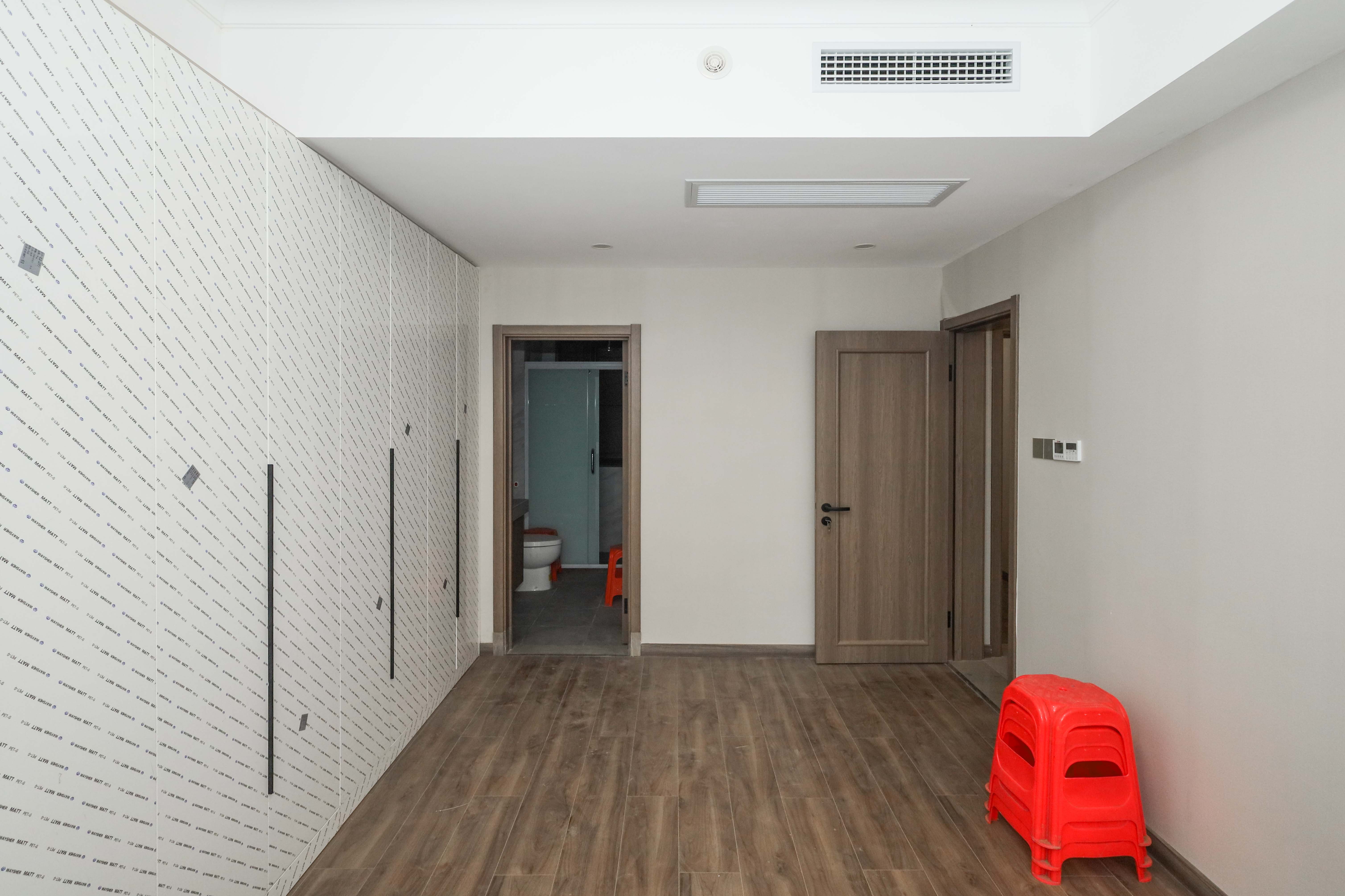 梦想新天地  3室2厅2卫    150.0万卧室