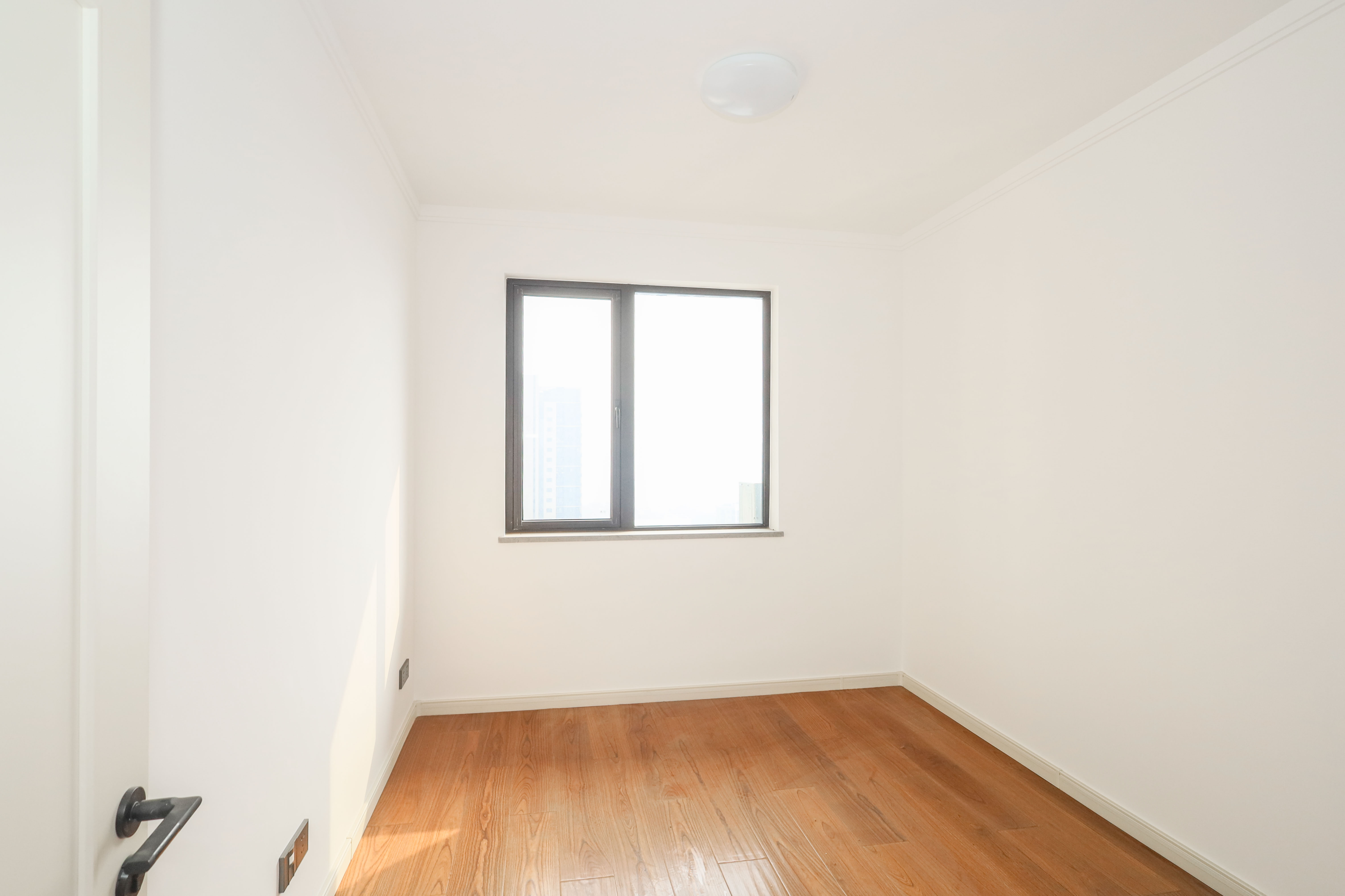 万科金色梦想C区  4室2厅2卫    200.0万卧室