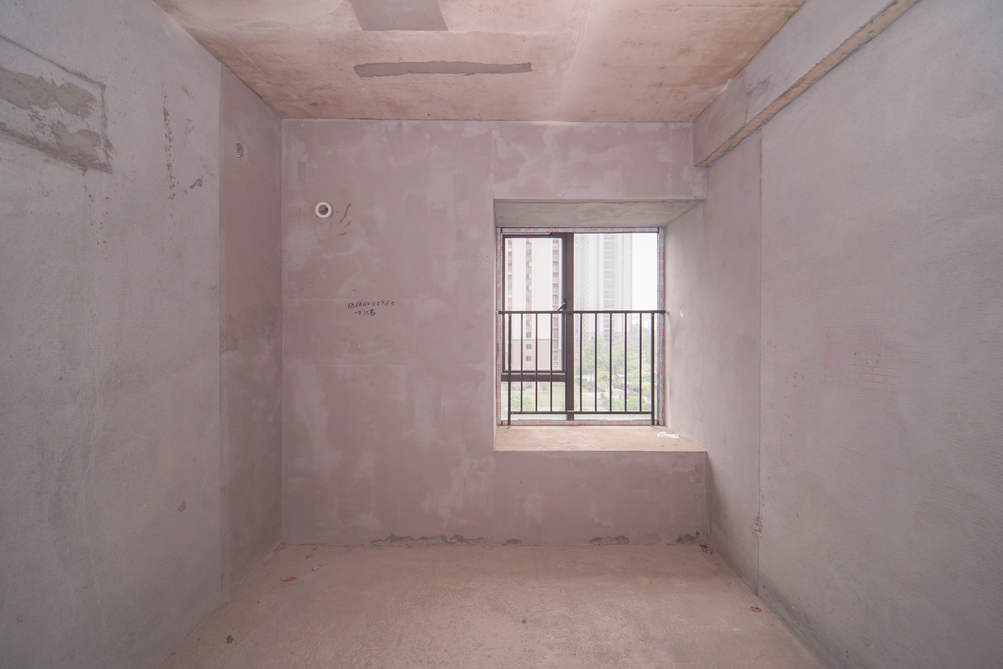 大汉汉府一期 3室2厅2卫 108.0万 大汉汉府一期 3室2厅2卫 108.0万卧室