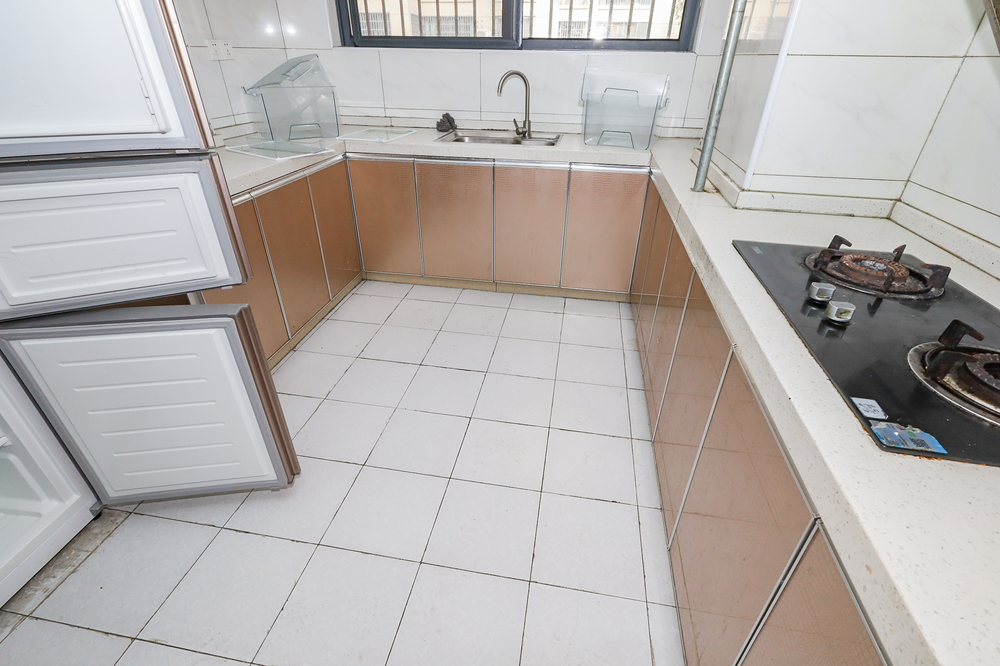 澳海澜庭 3室1厅1卫 76.00万 澳海澜庭 3室1厅1卫 76.00万厨房