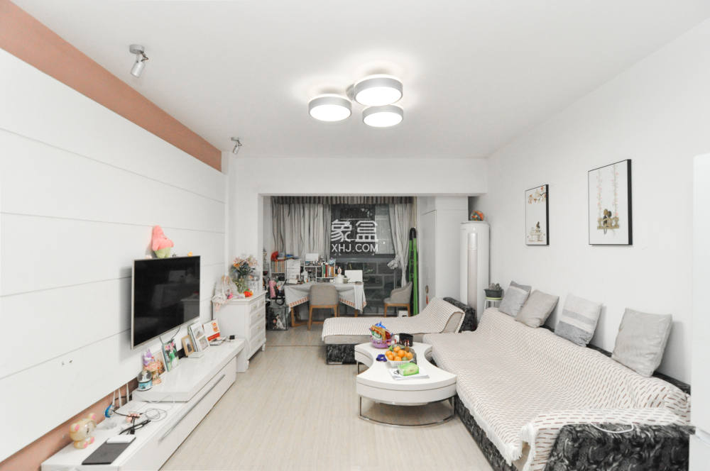 西子湖畔沃府  3室2厅1卫    89.0万