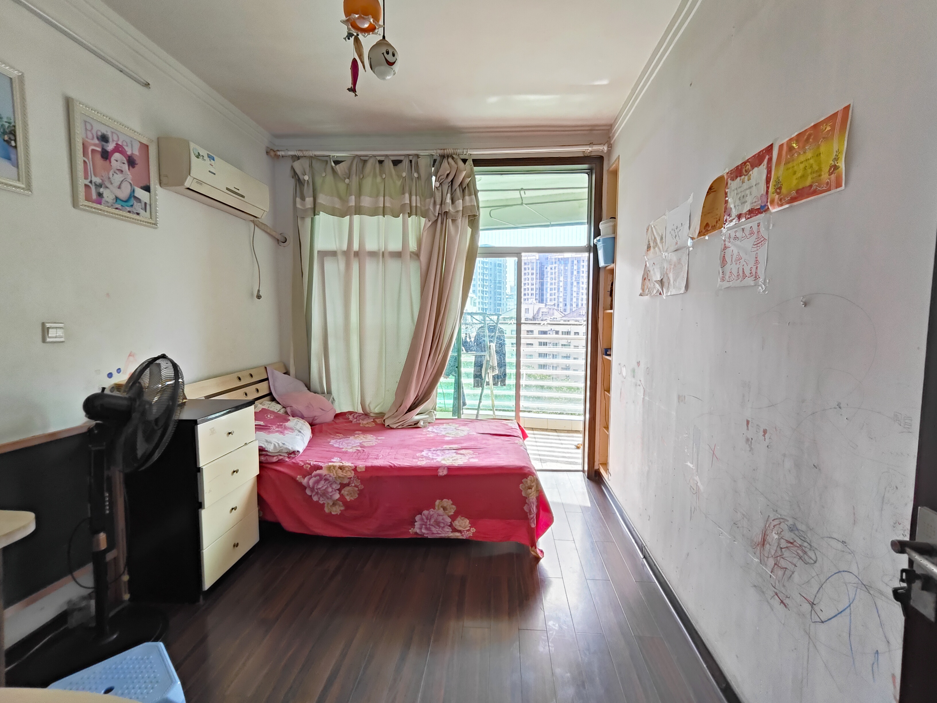 四季花园 3室2厅2卫 60.0万 四季花园 3室2厅2卫 60.0万室内图