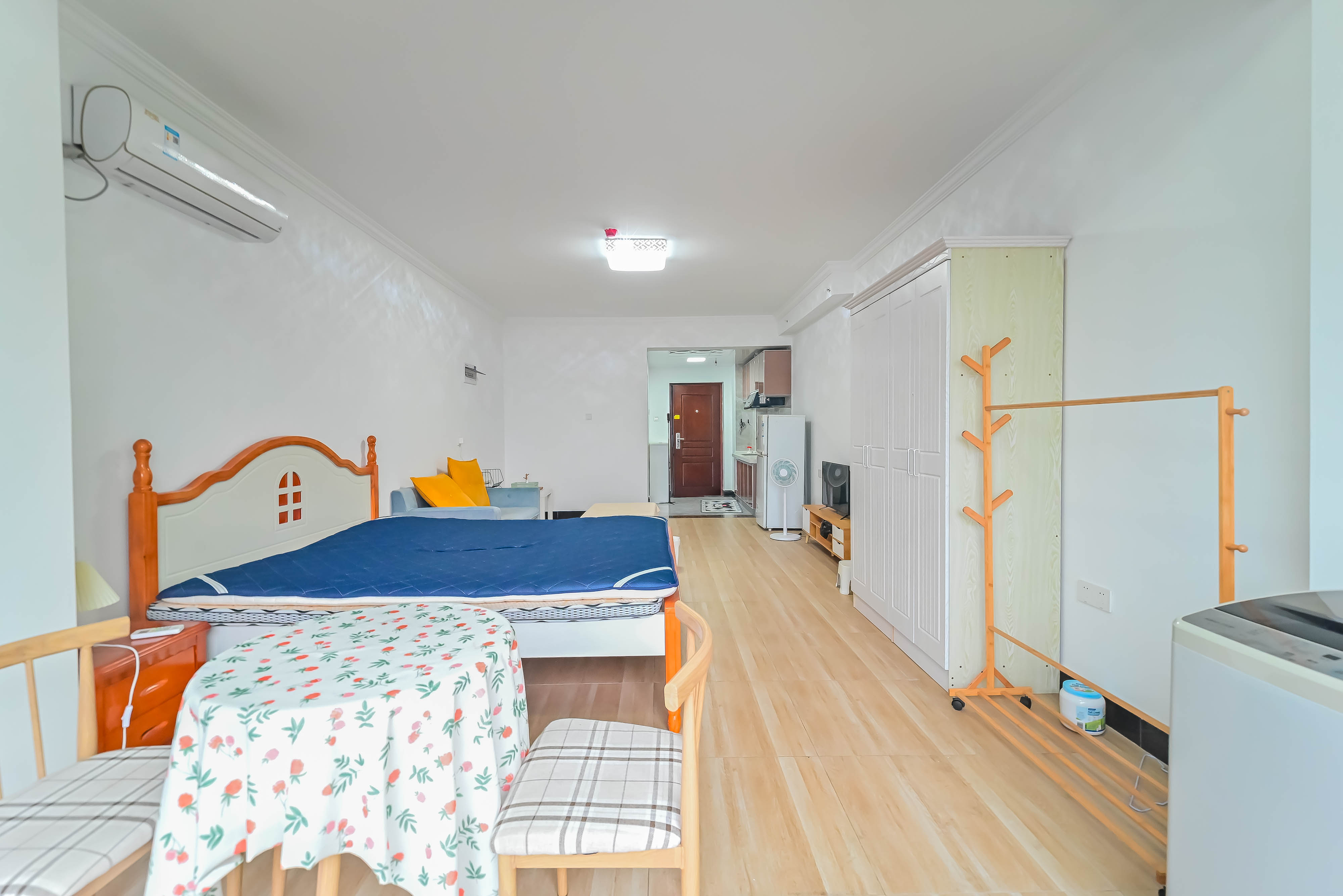 美林美寓  1室1厅1卫    40.0万 美林美寓  1室1厅1卫    40.0万客厅