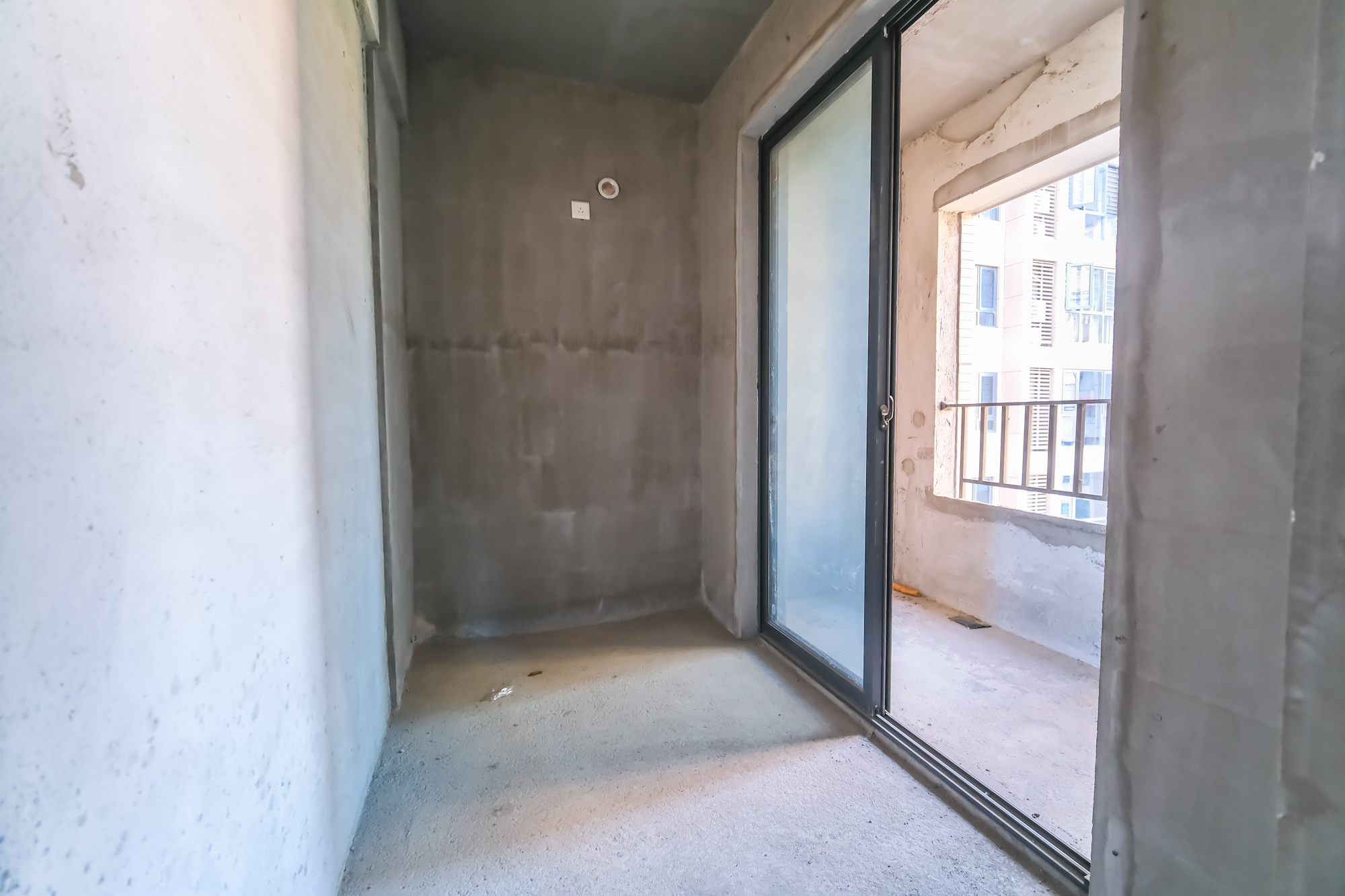 筑梦星园  4室2厅2卫    85.5万卧室